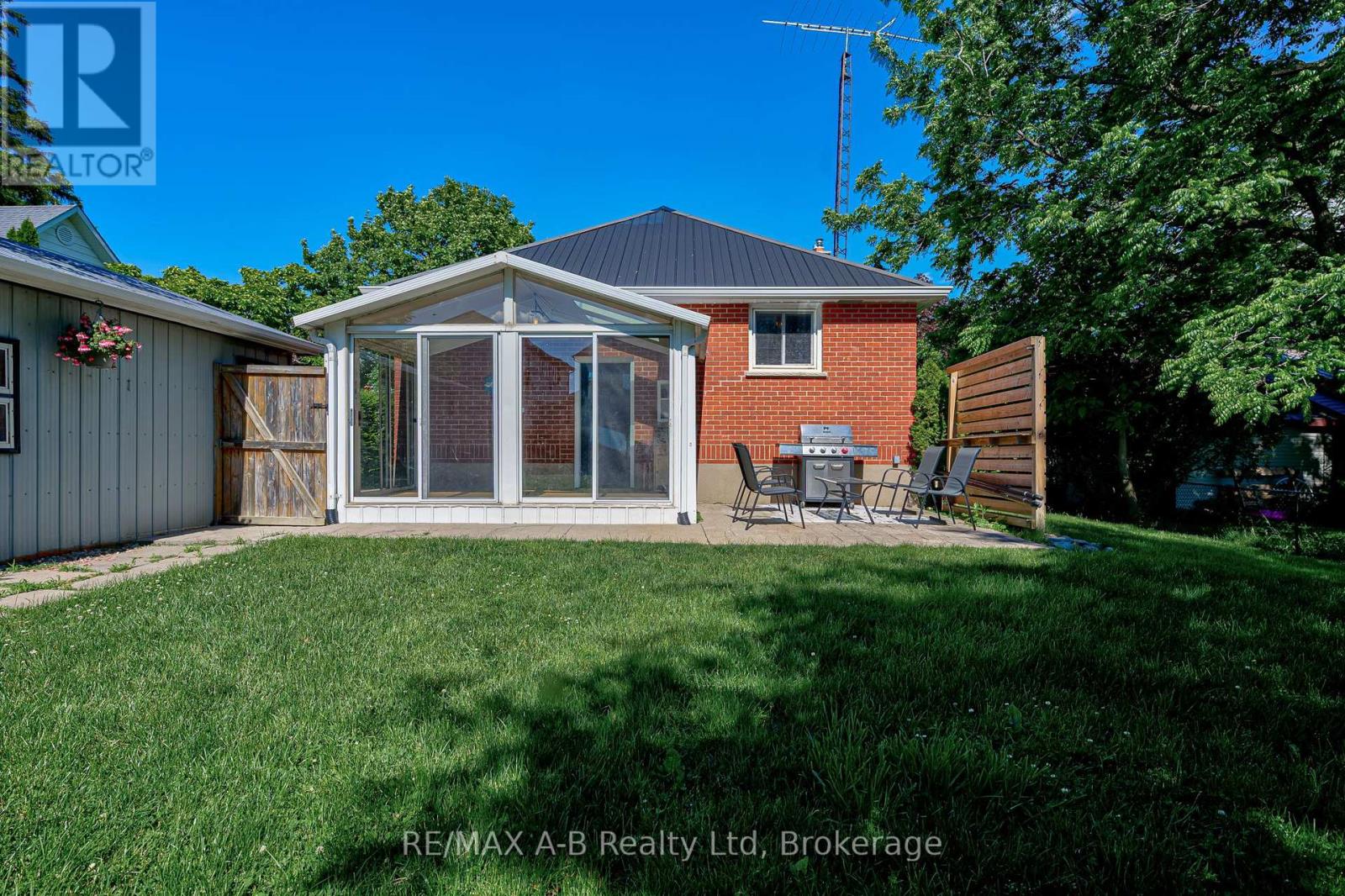 243 KING STREET - 40