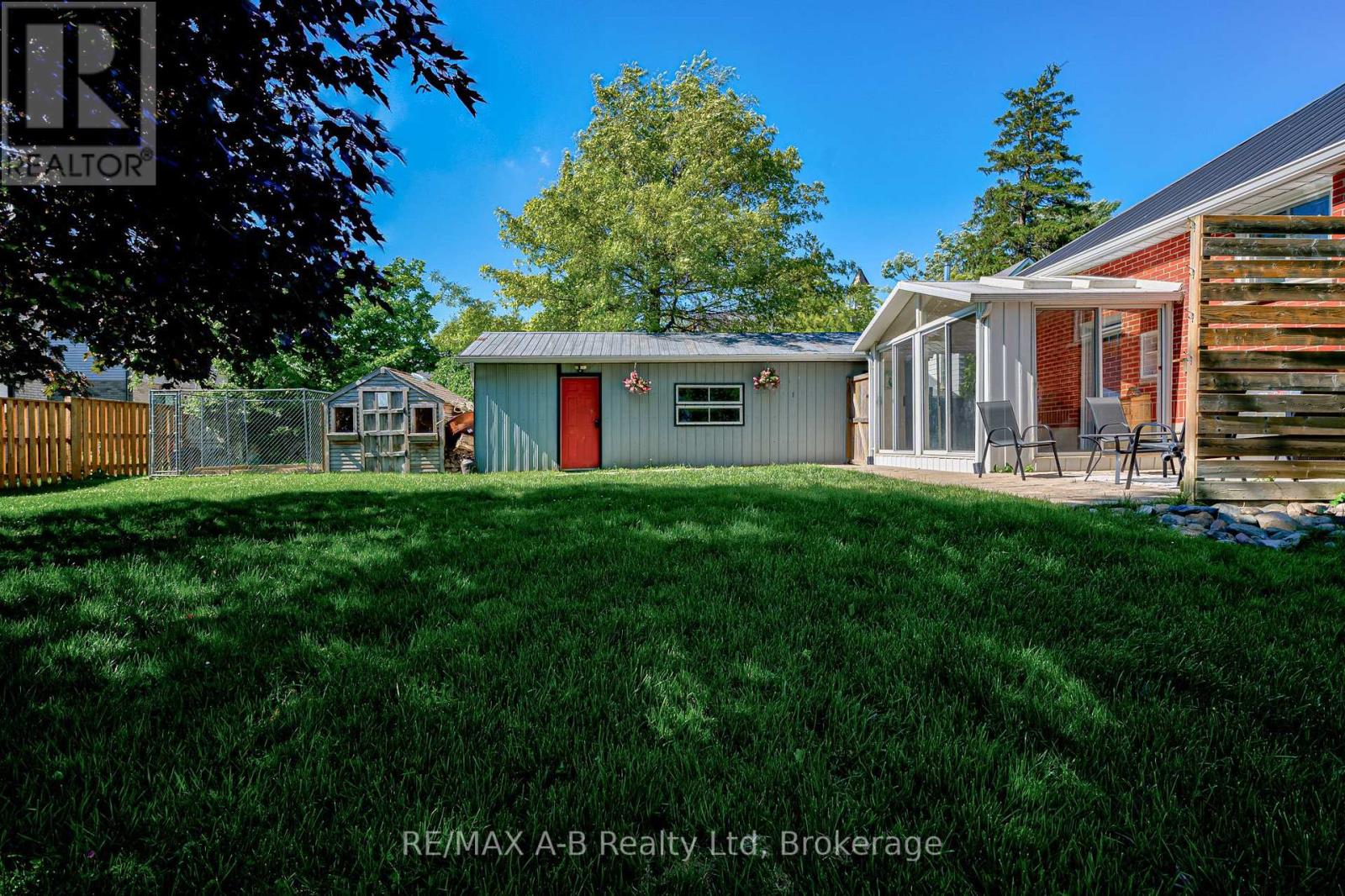 243 KING STREET - 43