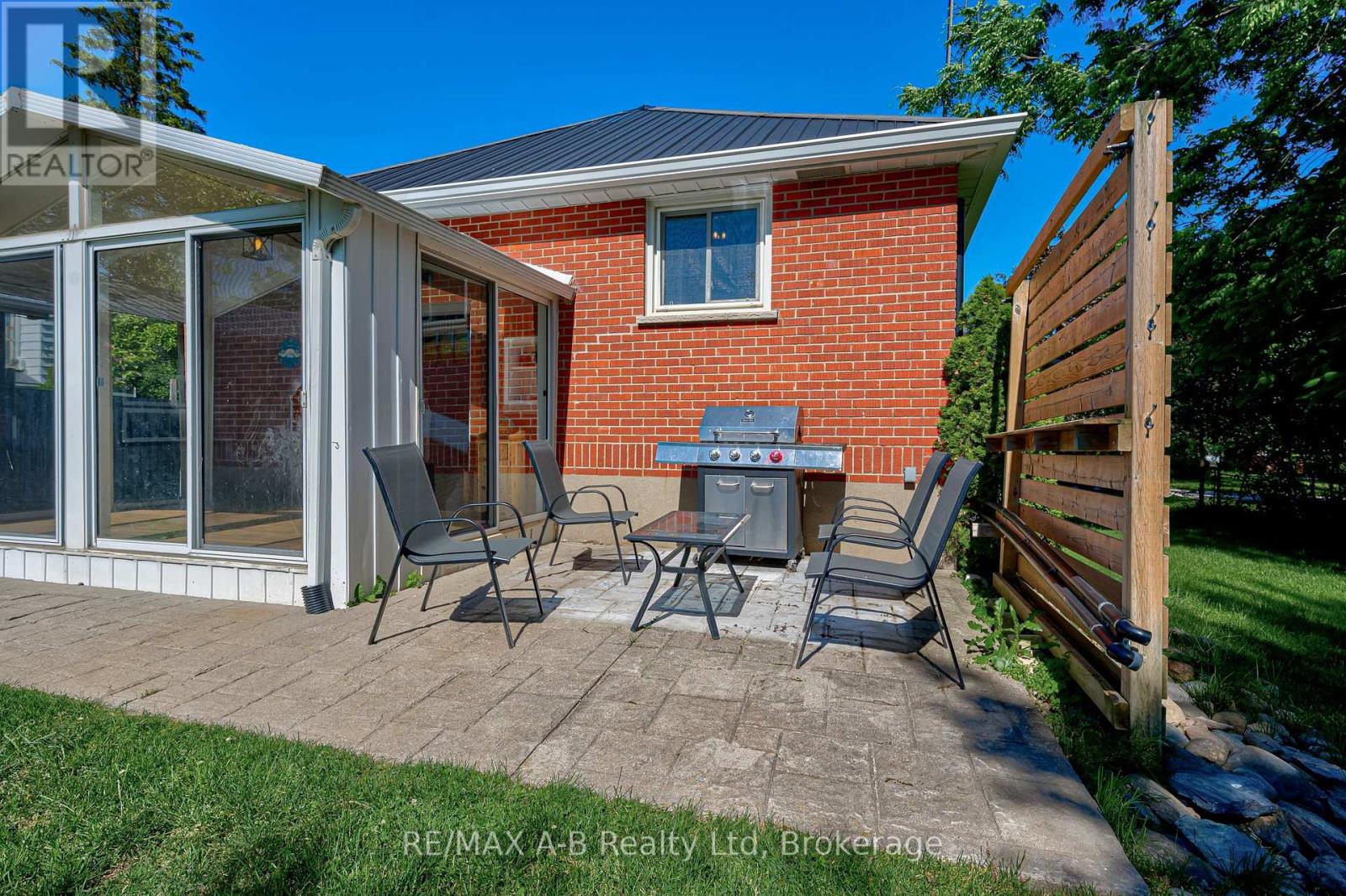 243 KING STREET - 44