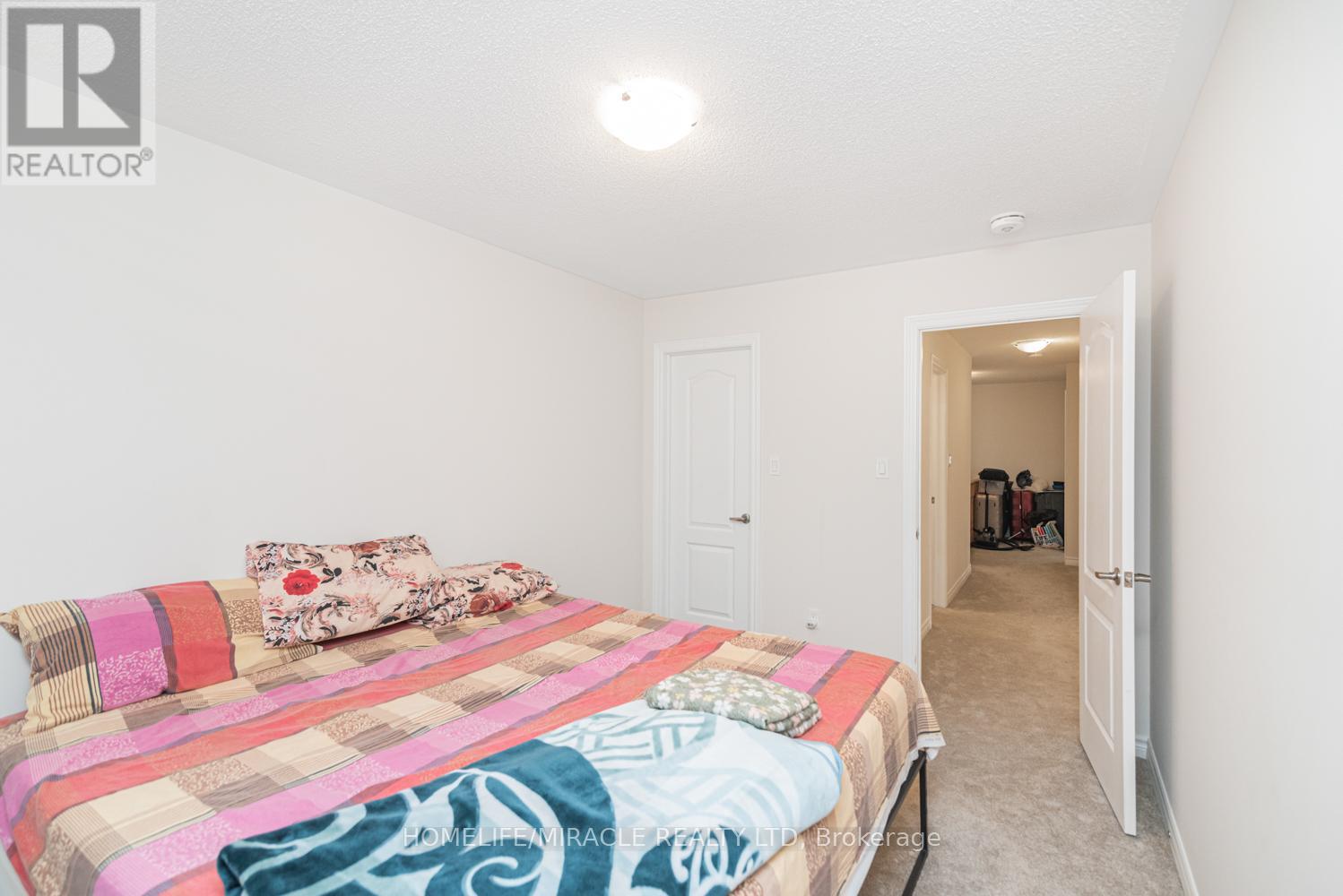 82 BAKER STREET - 14