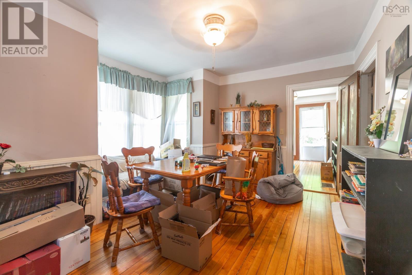 139 South Street - 17