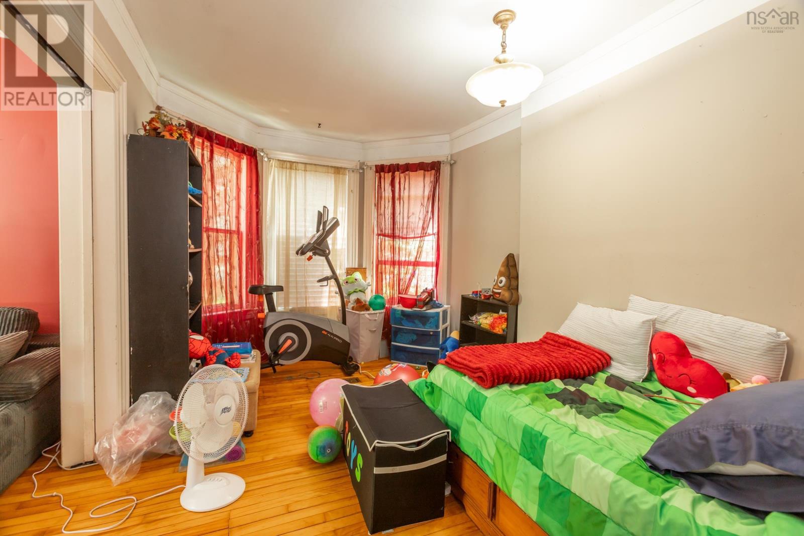 139 South Street - 20
