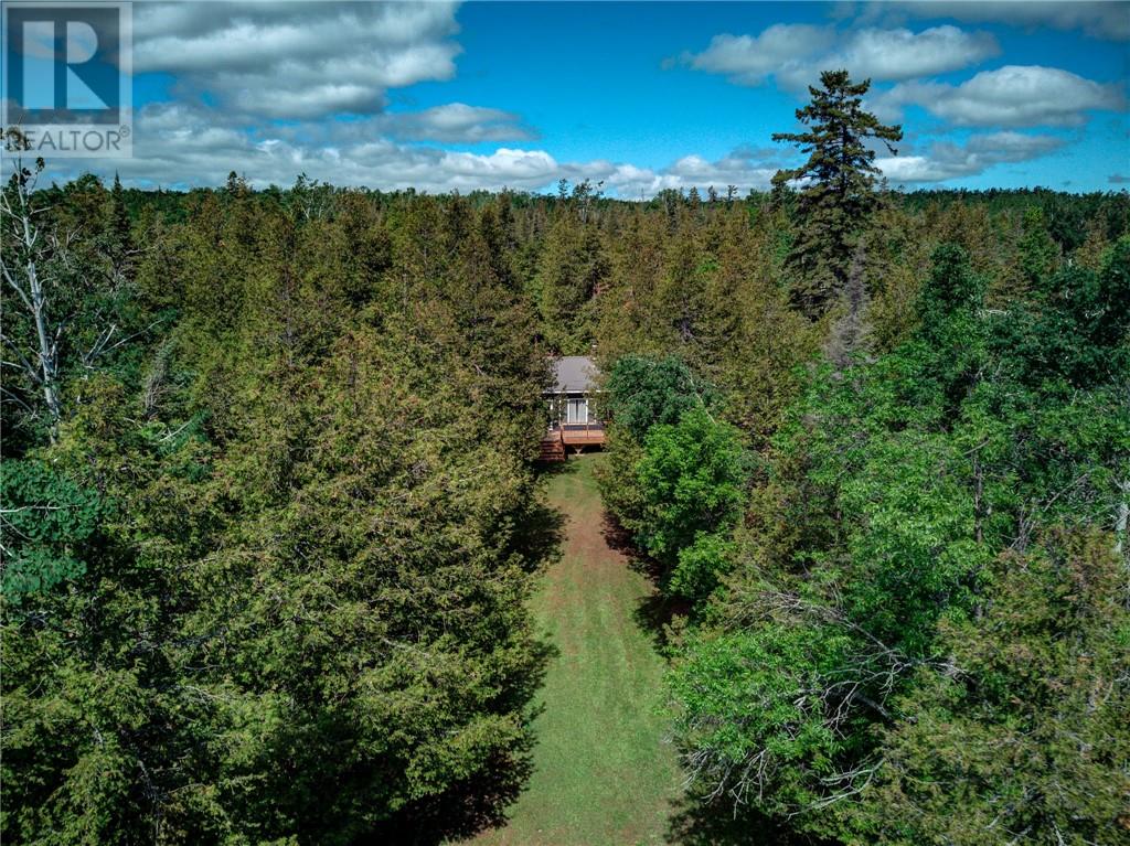 1084 Bay Estates Road S - 32