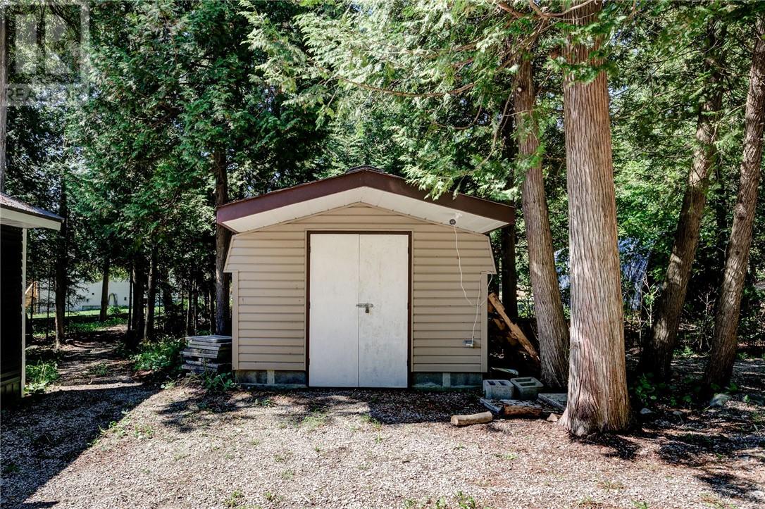 1084 Bay Estates Road S - 5