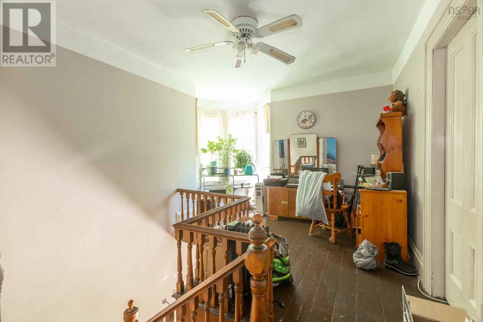 139 South Street - 23