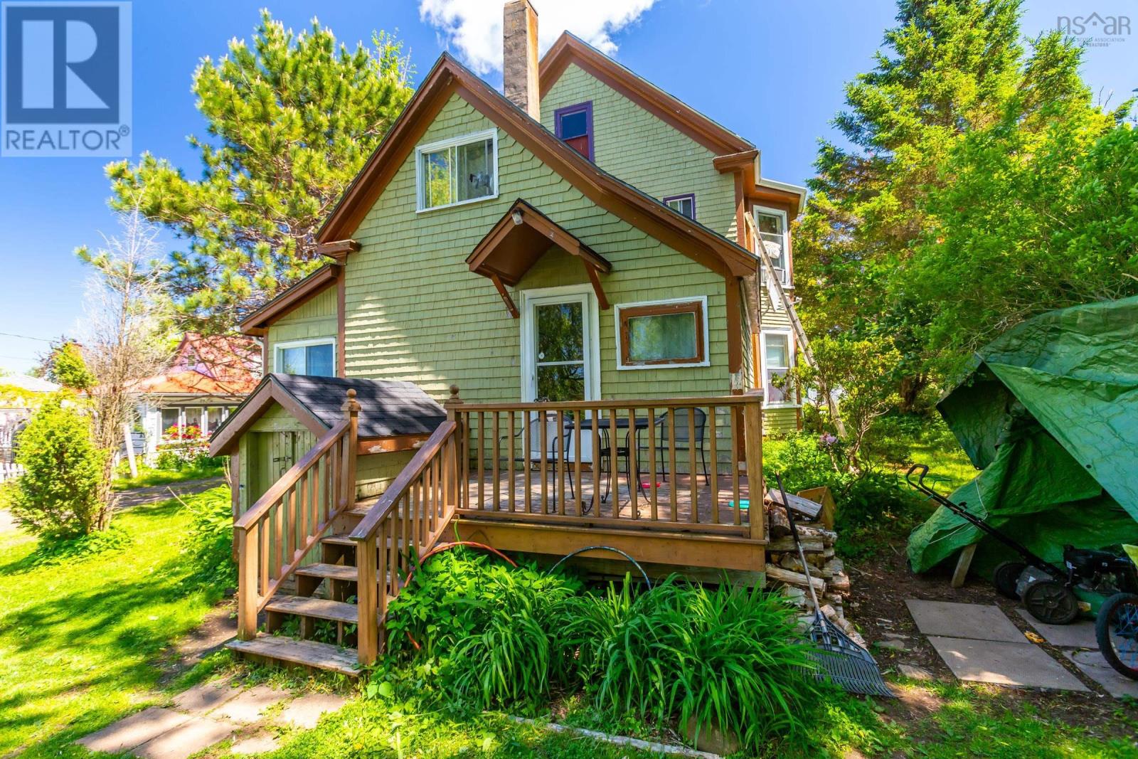 139 South Street - 41