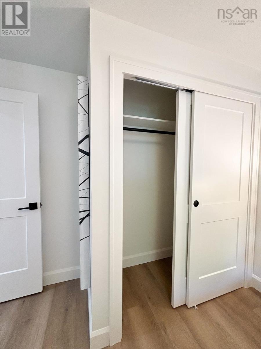 Property 18 of 30 of 45 Russell Street