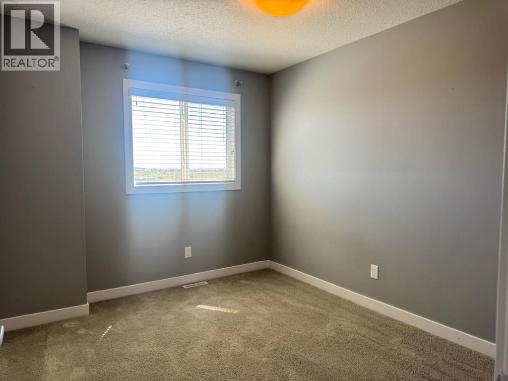 8453 101 Street — photo 27