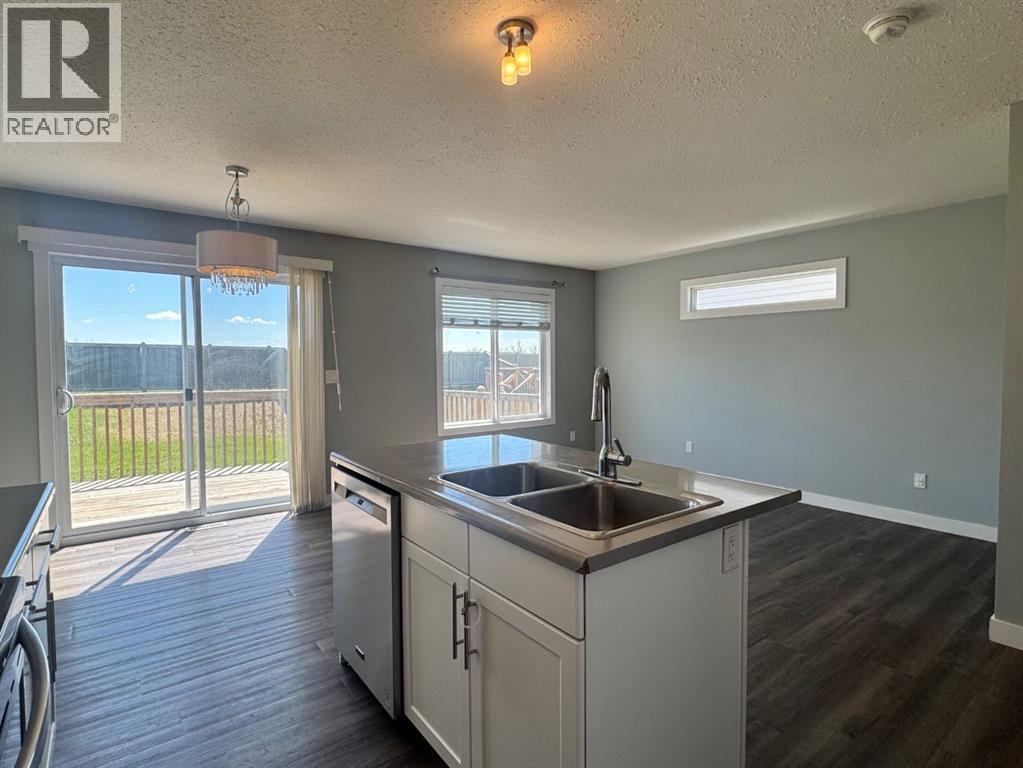 8453 101 Street - photo 3