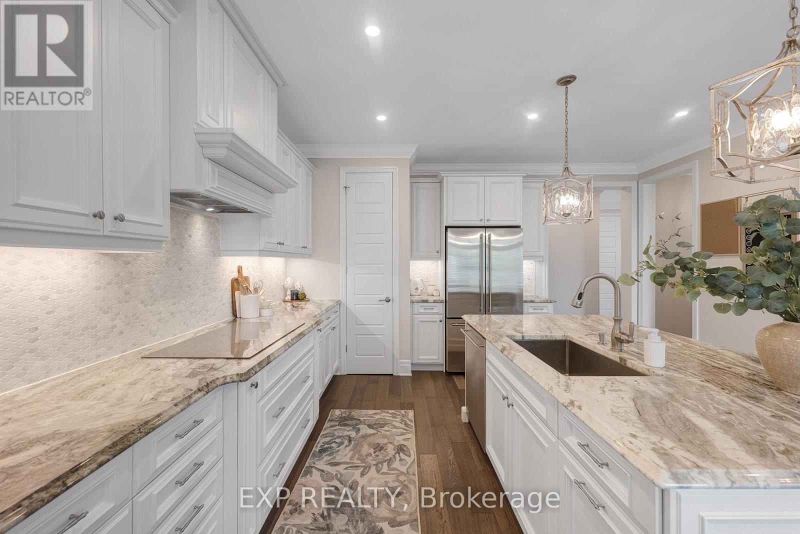 166 BABER CRESCENT - 10