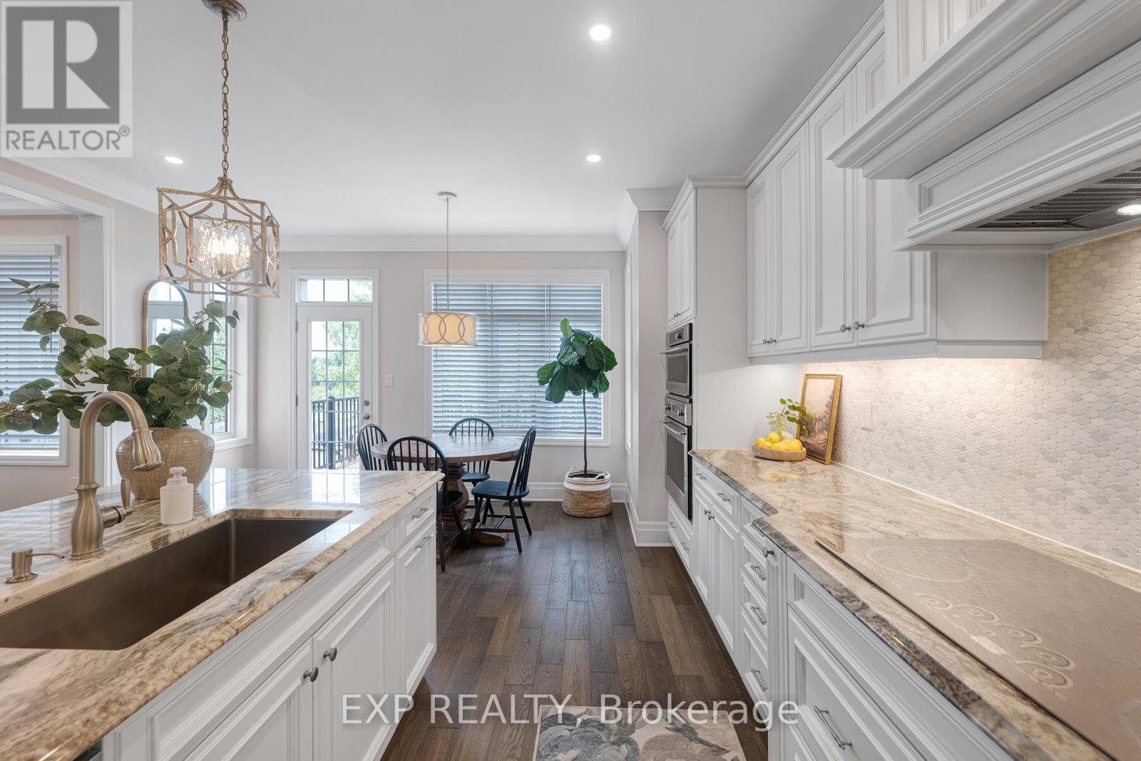 166 BABER CRESCENT - 13