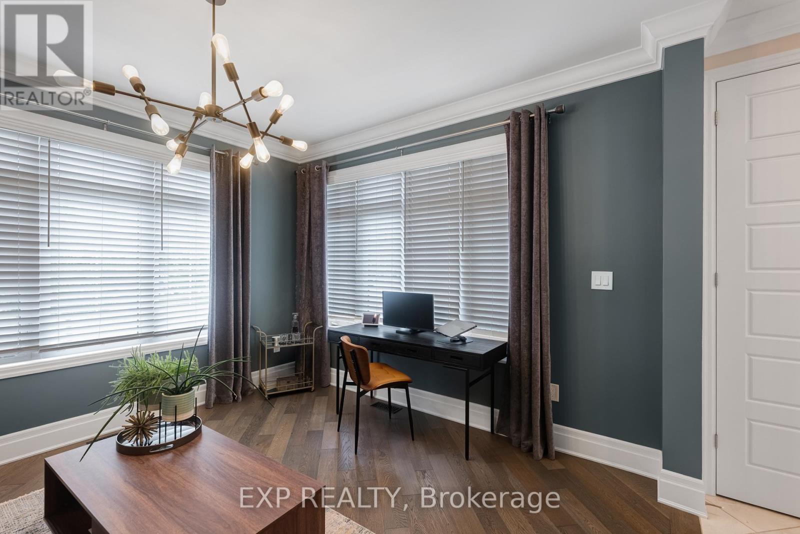 166 BABER CRESCENT - 24