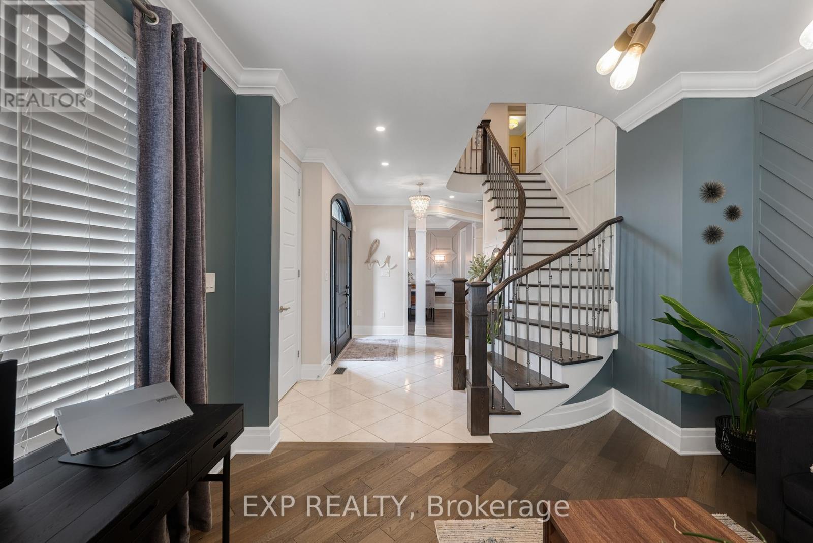 166 BABER CRESCENT - 25