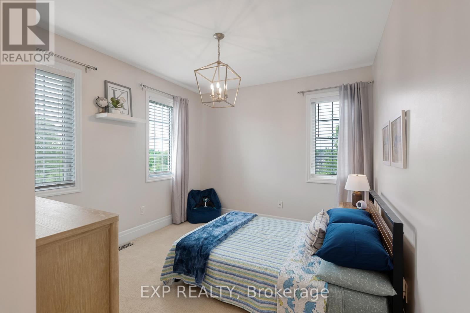 166 BABER CRESCENT - 36