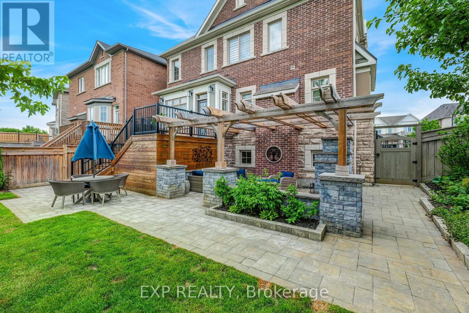 166 BABER CRESCENT - 43