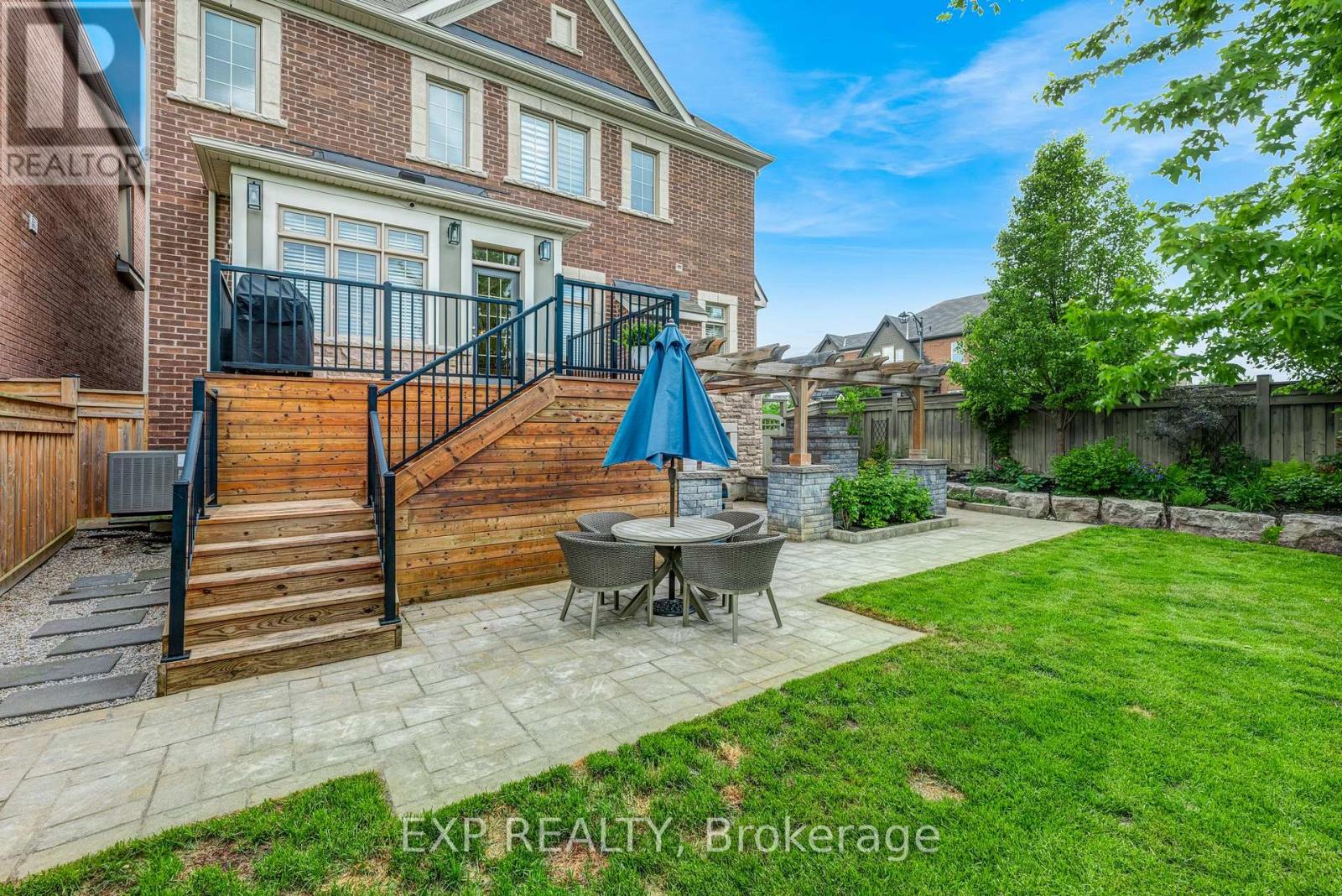 166 BABER CRESCENT - 46