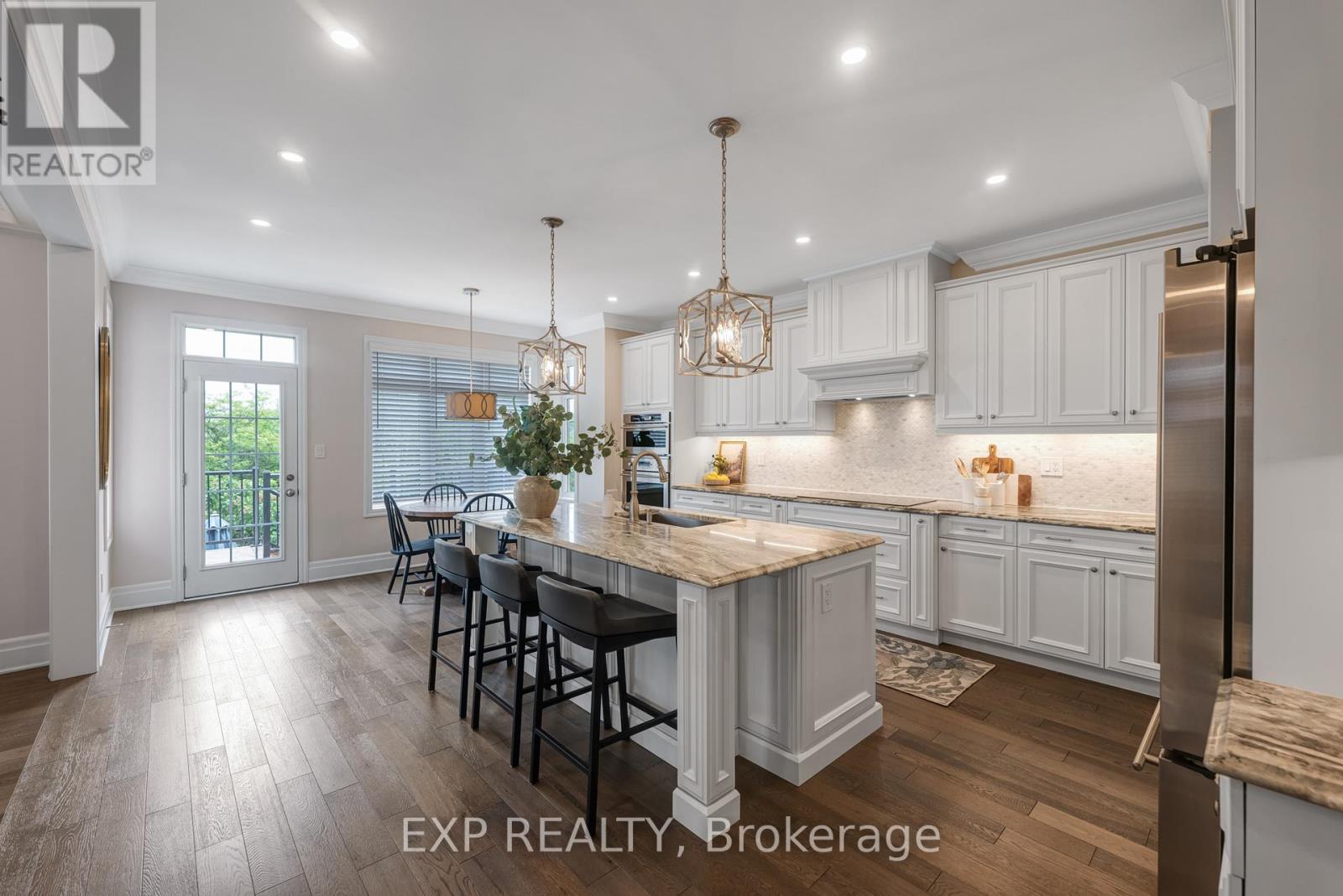 166 BABER CRESCENT - 7