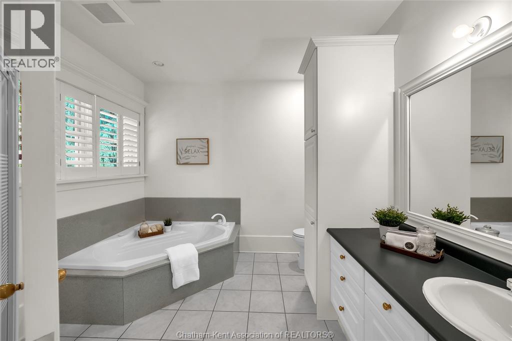 8274 Talbot TRAIL - 23