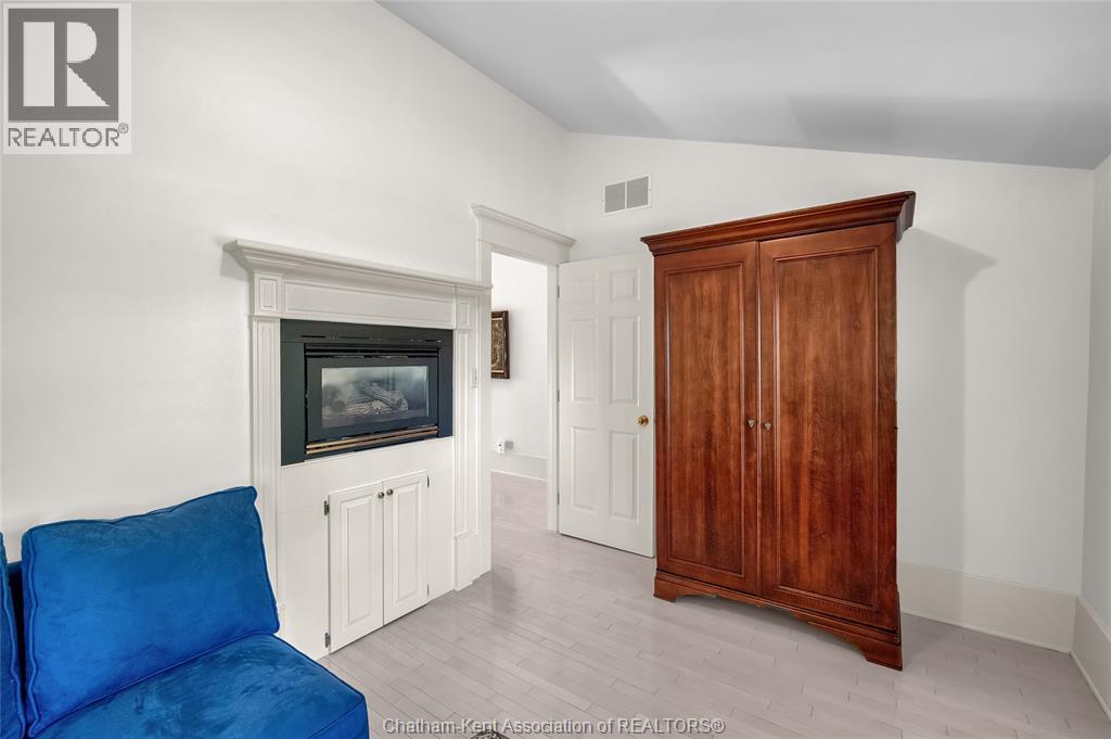 8274 Talbot TRAIL - 33