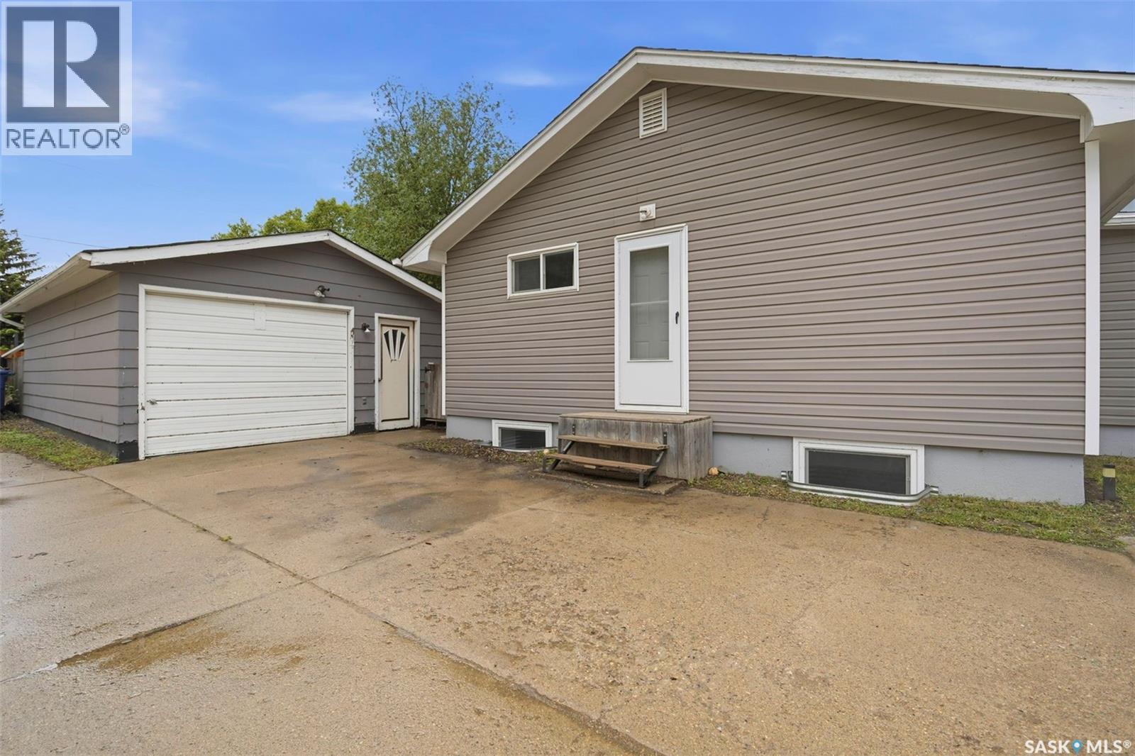 27 2ND AVENUE - photo 2