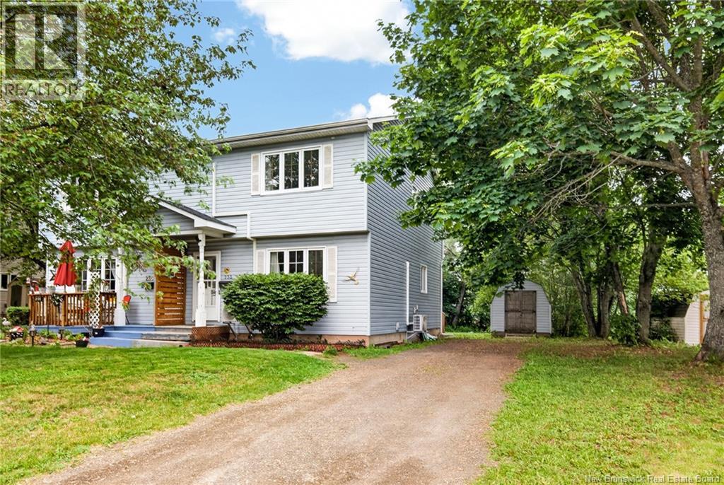 233 Kendra Street - 1