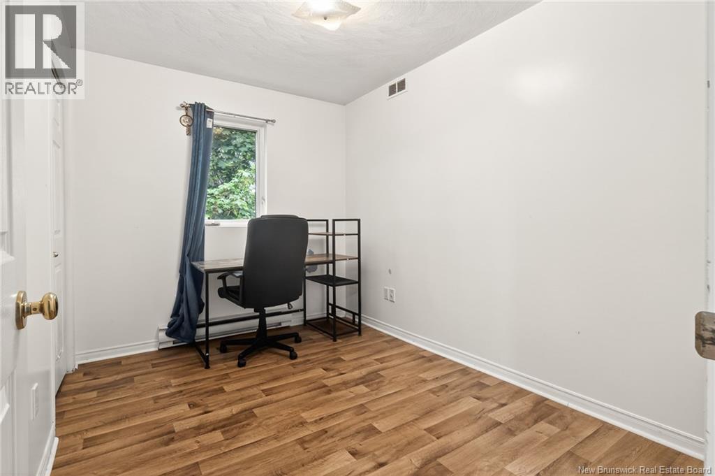 233 Kendra Street - 19