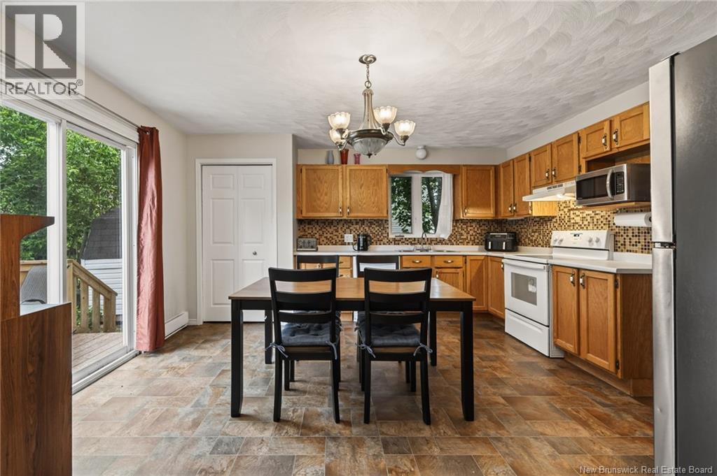 233 Kendra Street - 8