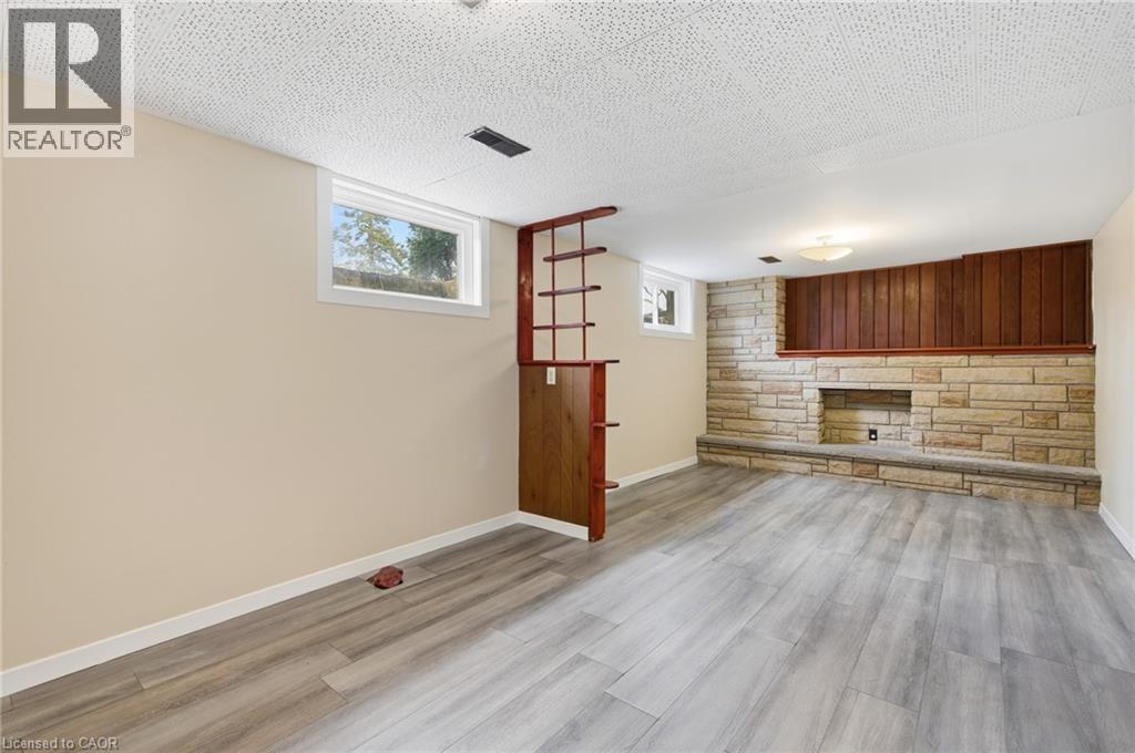 58 LOWREY Avenue S - 29