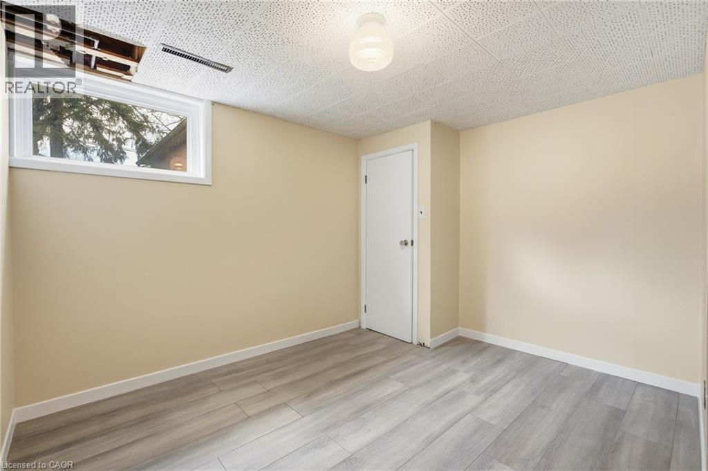 58 LOWREY Avenue S - 28
