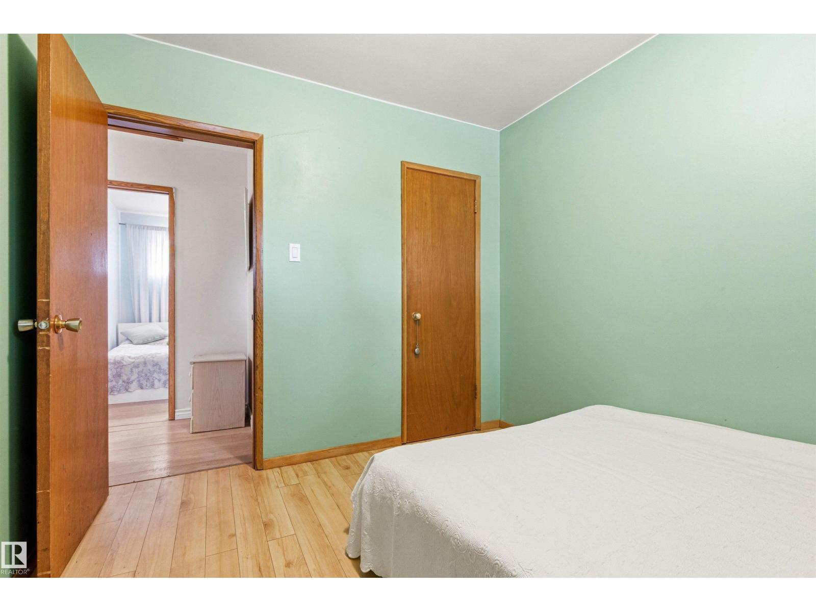 8719 164A ST NW — photo 25