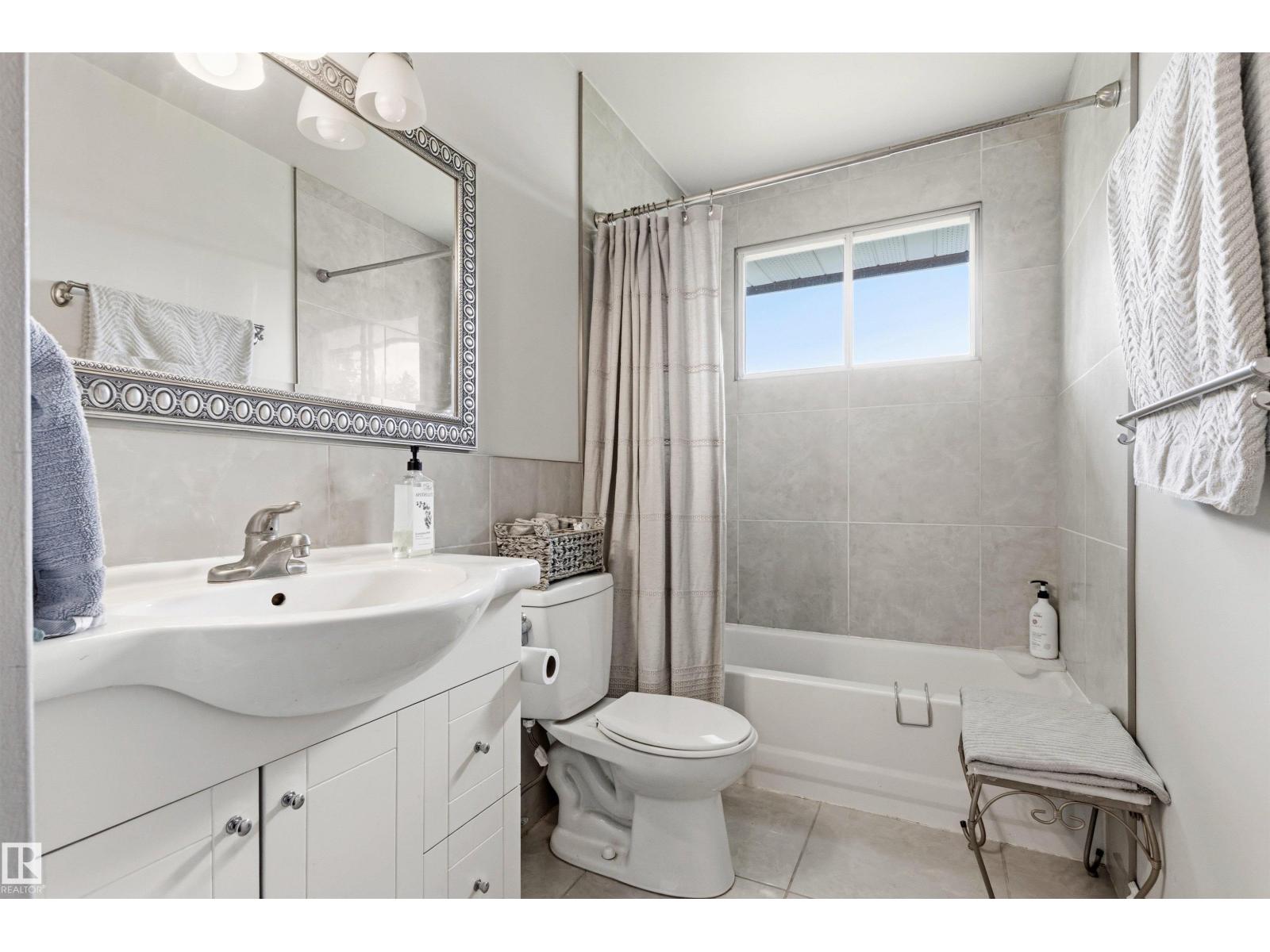 8719 164A ST NW — photo 29