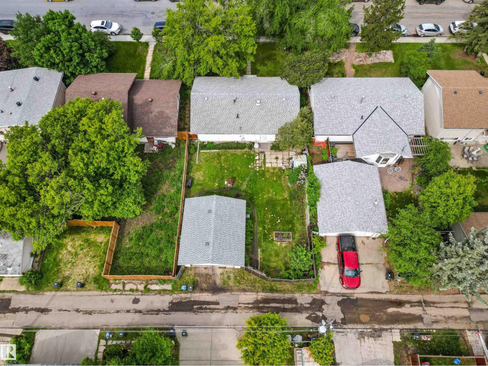 8719 164A ST NW — photo 61