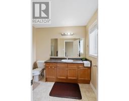 3237 Bayham Lane, London South, ON N6P1V8 Photo 25