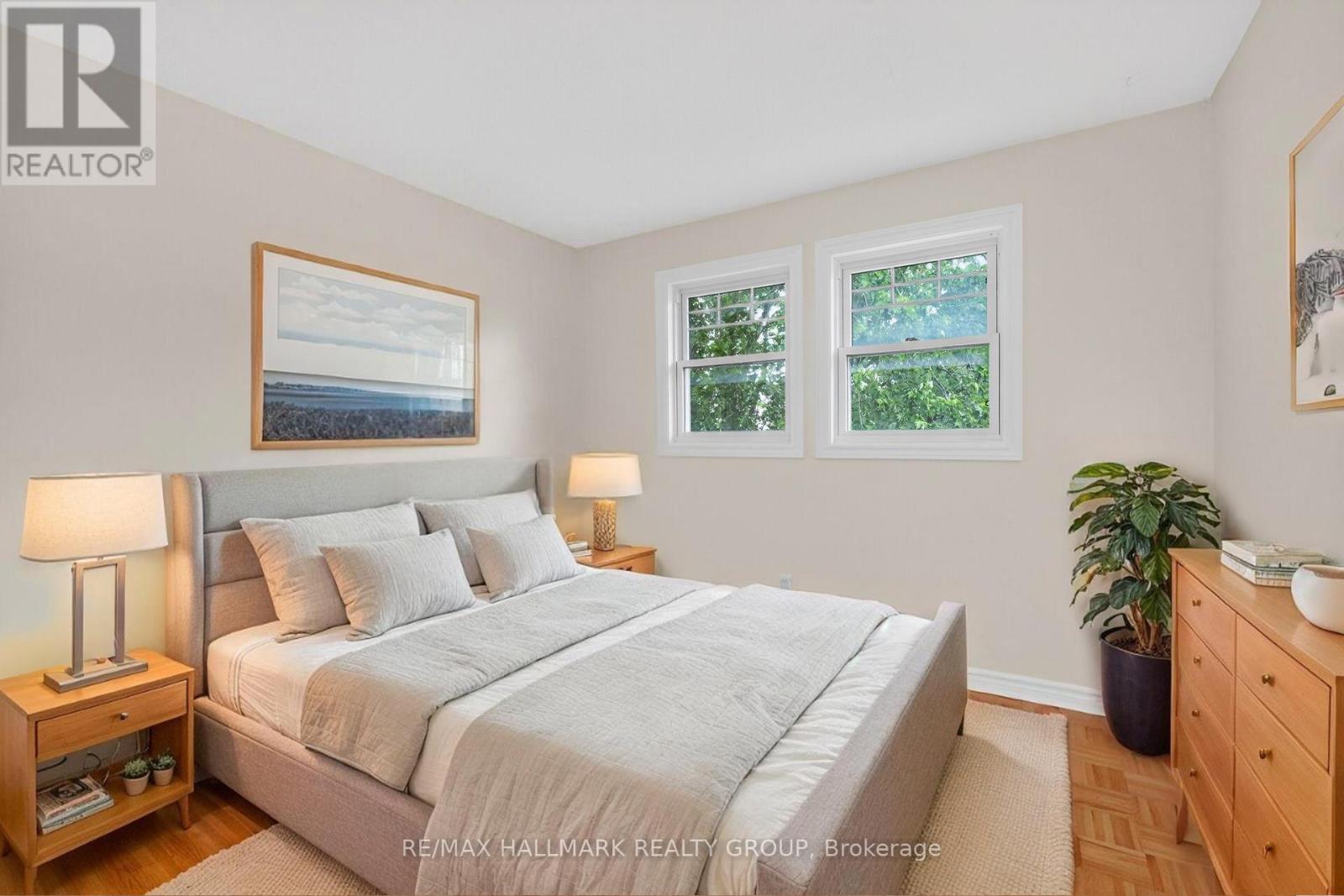 4 GOWRIE DRIVE - 32