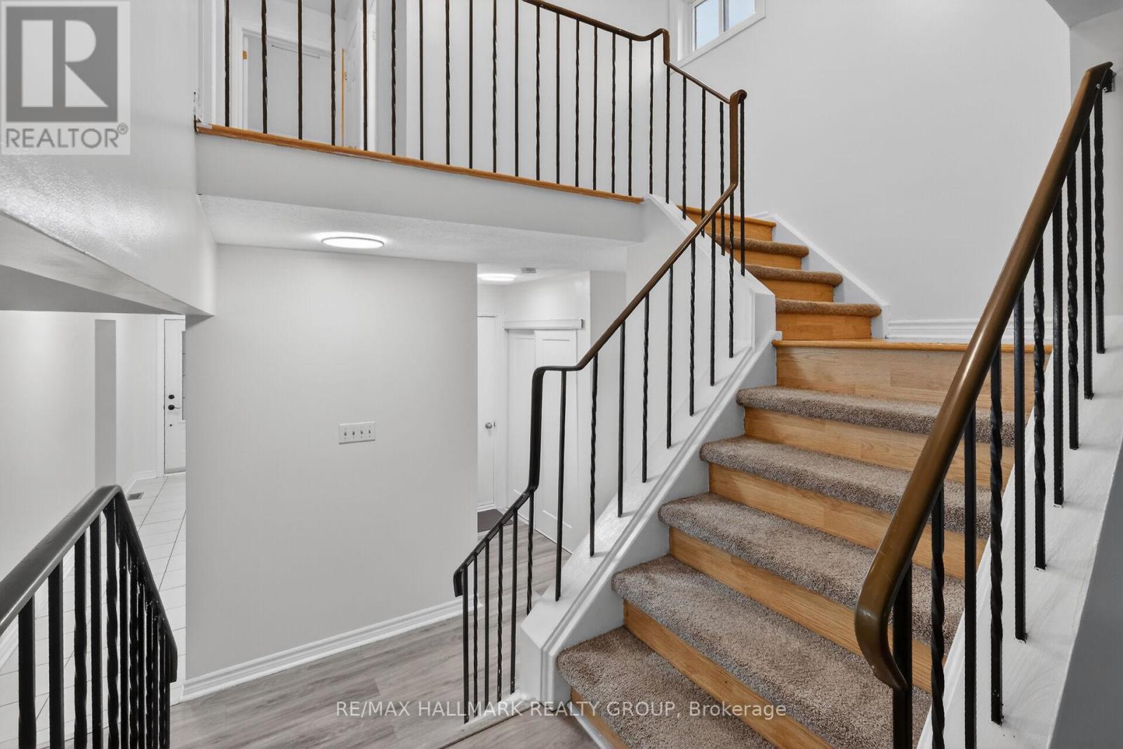 4 GOWRIE DRIVE - 33