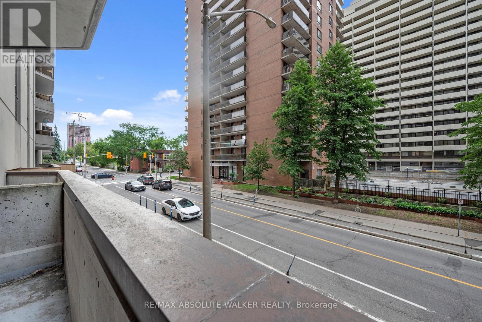 #201 470 LAURIER AVENUE W - 20