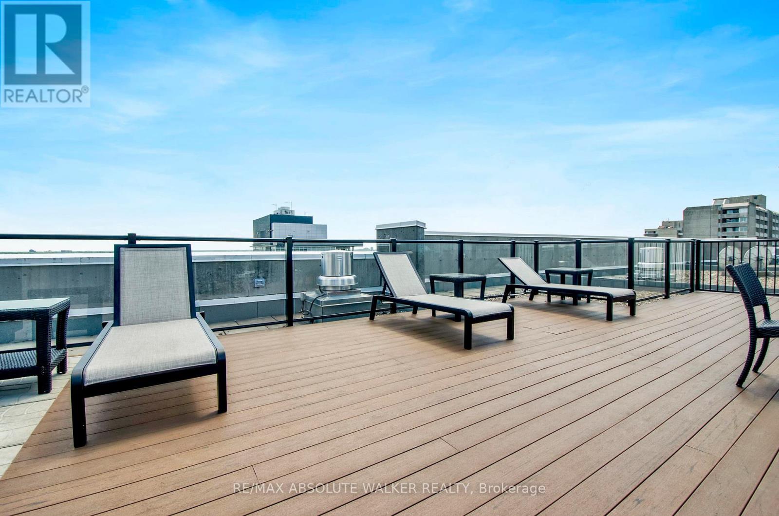 #201 470 LAURIER AVENUE W - 22