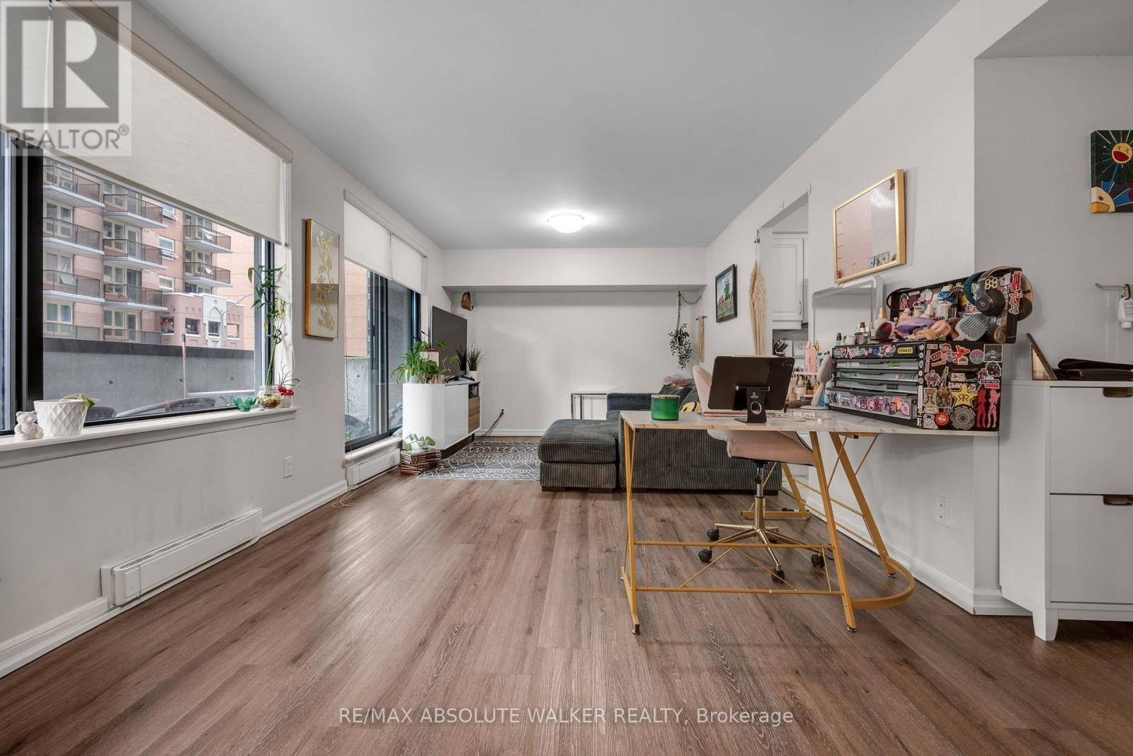 #201 470 LAURIER AVENUE W - 8