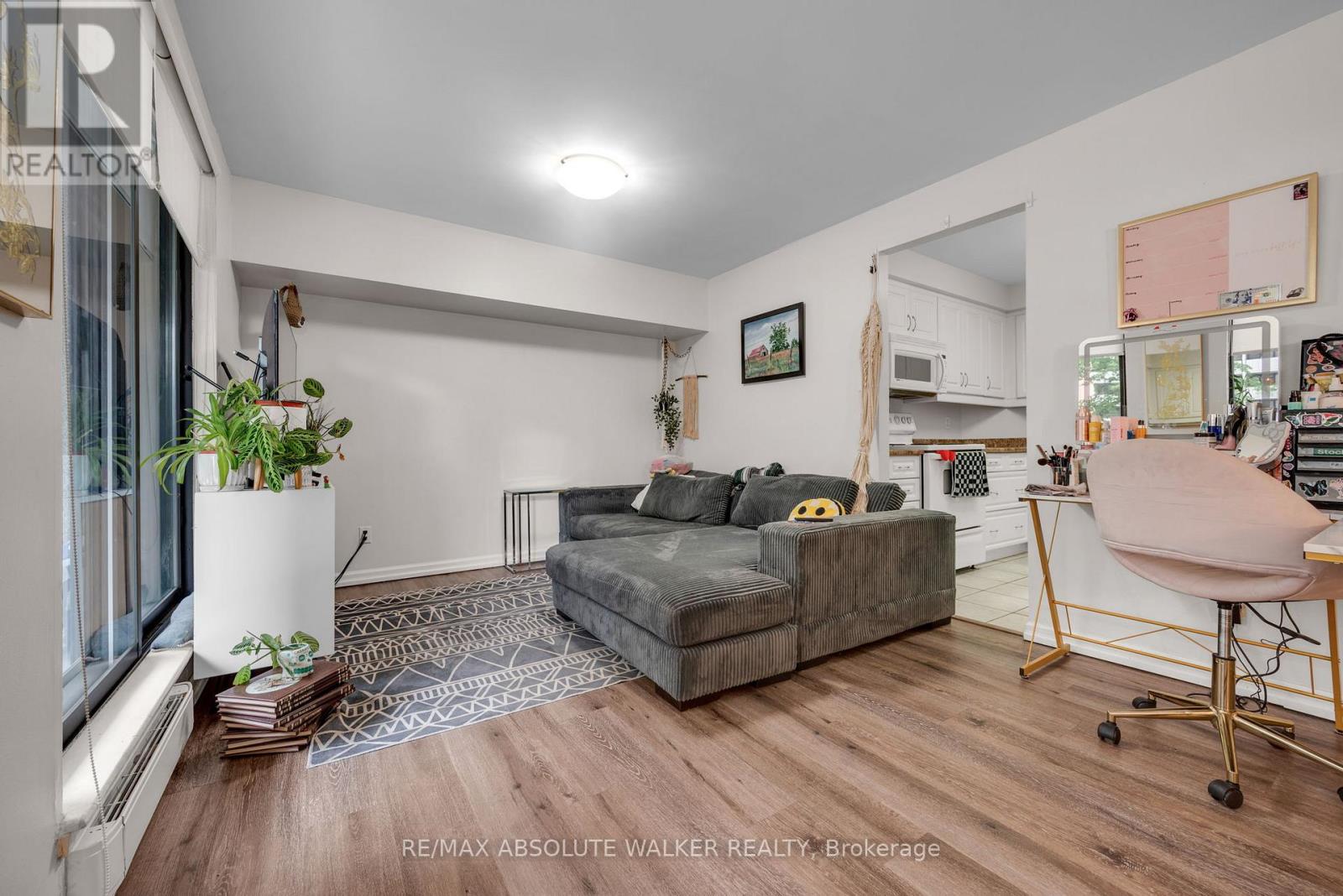 #201 470 LAURIER AVENUE W - 9