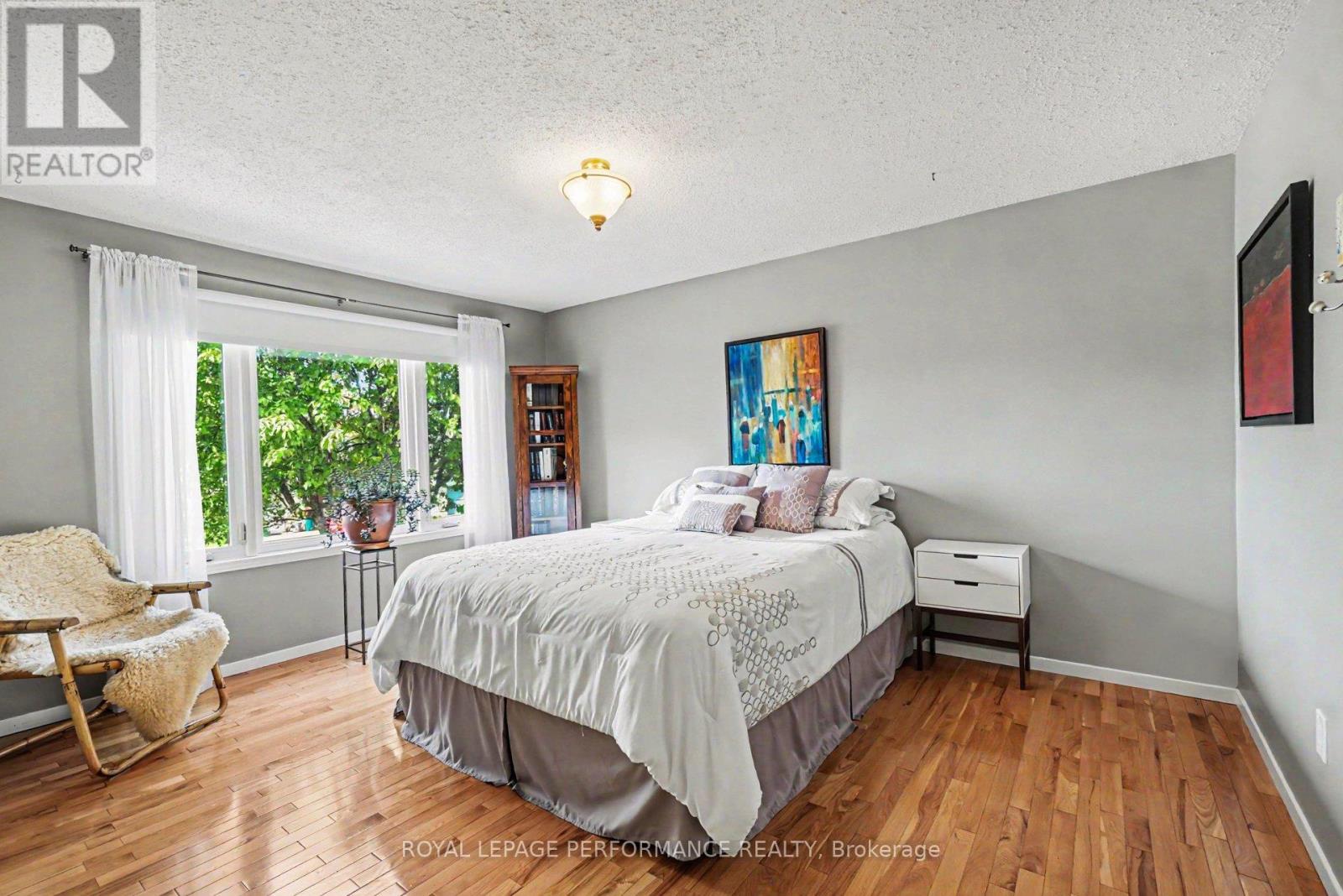 1689 BOISBRIAND CRESCENT - 22