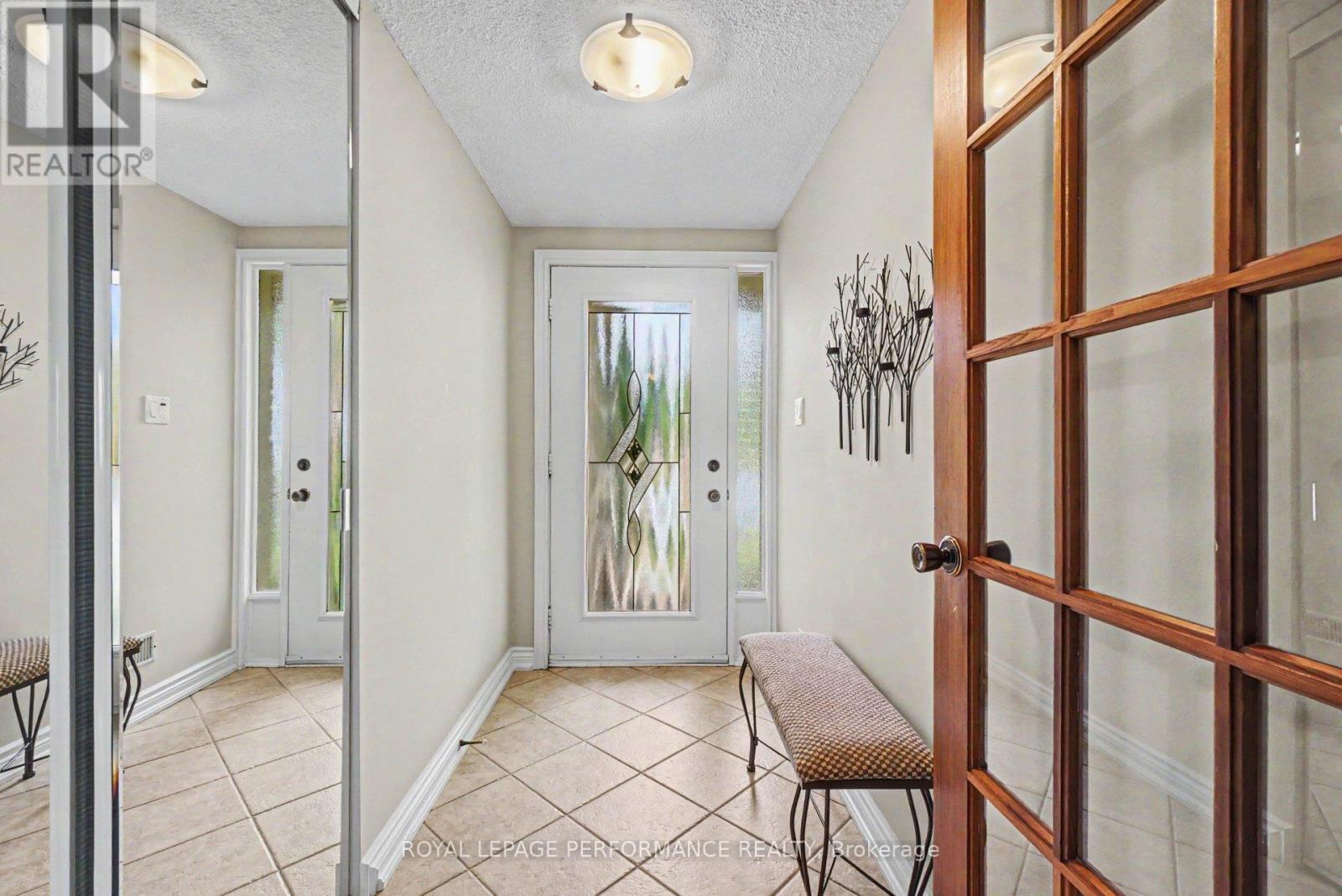1689 BOISBRIAND CRESCENT - 28