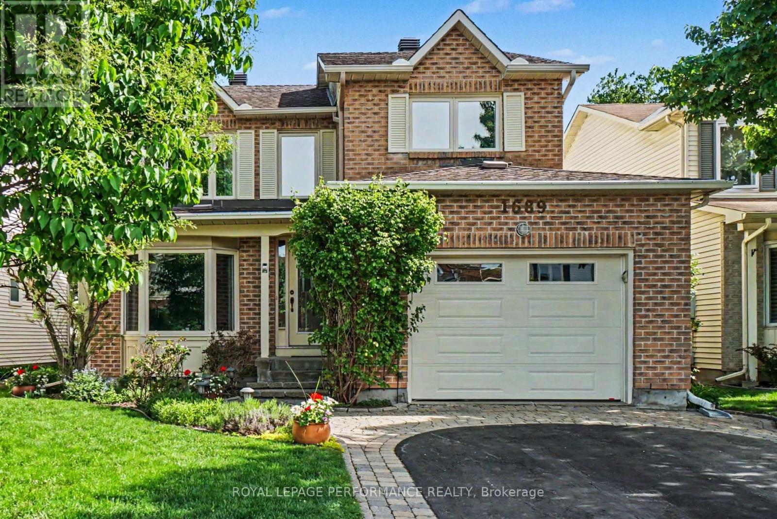 1689 BOISBRIAND CRESCENT - 33