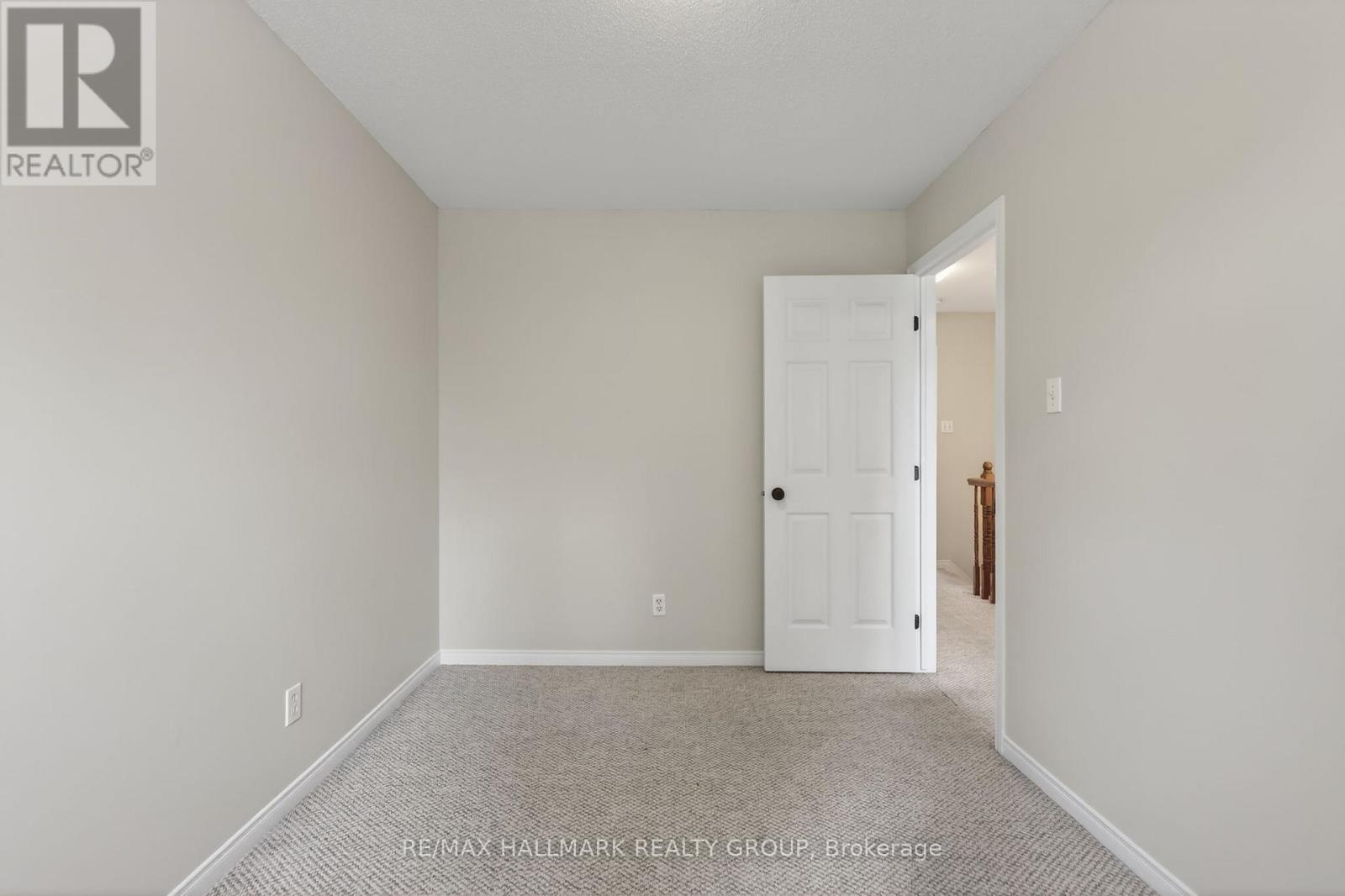 3 Bed, 3 Bath House for Rent in Ottawa – 130 COLLEGE CIRCLE, Ottawa – MLS# X13444462 - Image 28