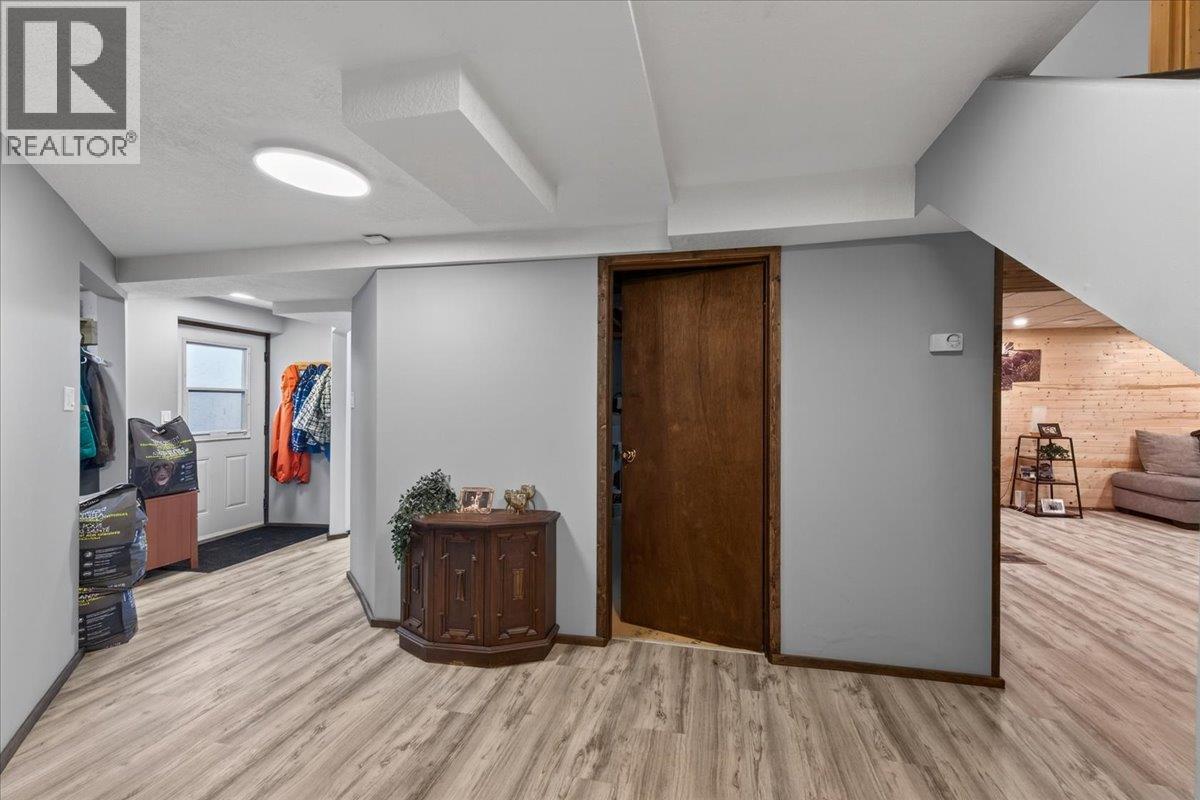 7854 Thompson Road - 27