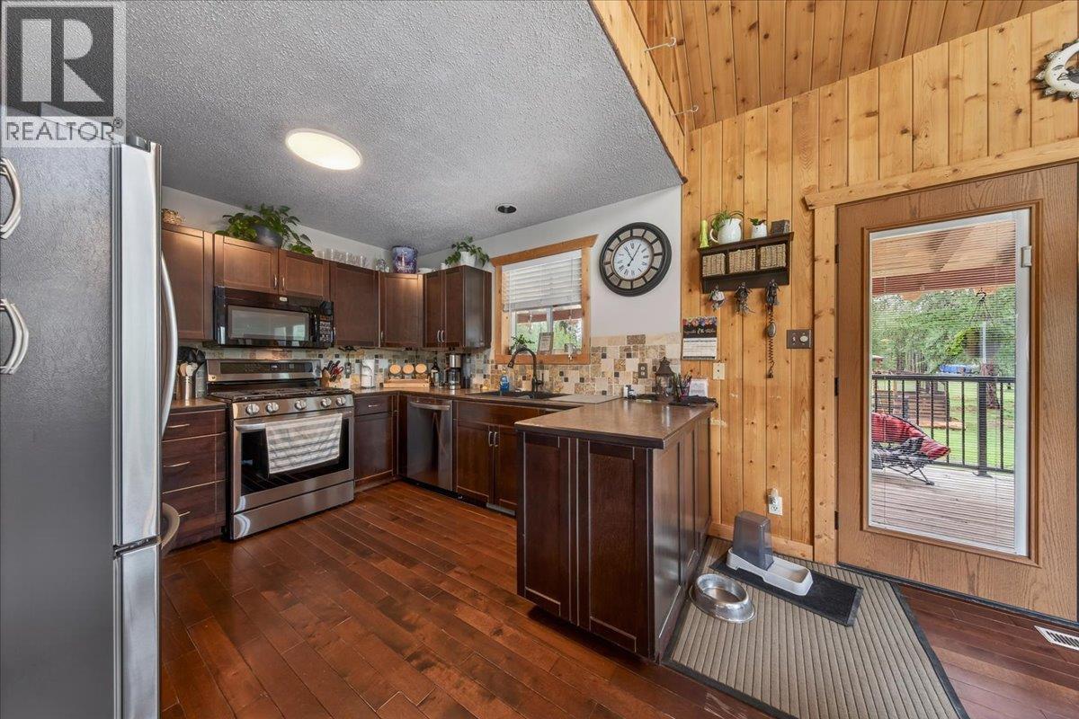 7854 Thompson Road - 8