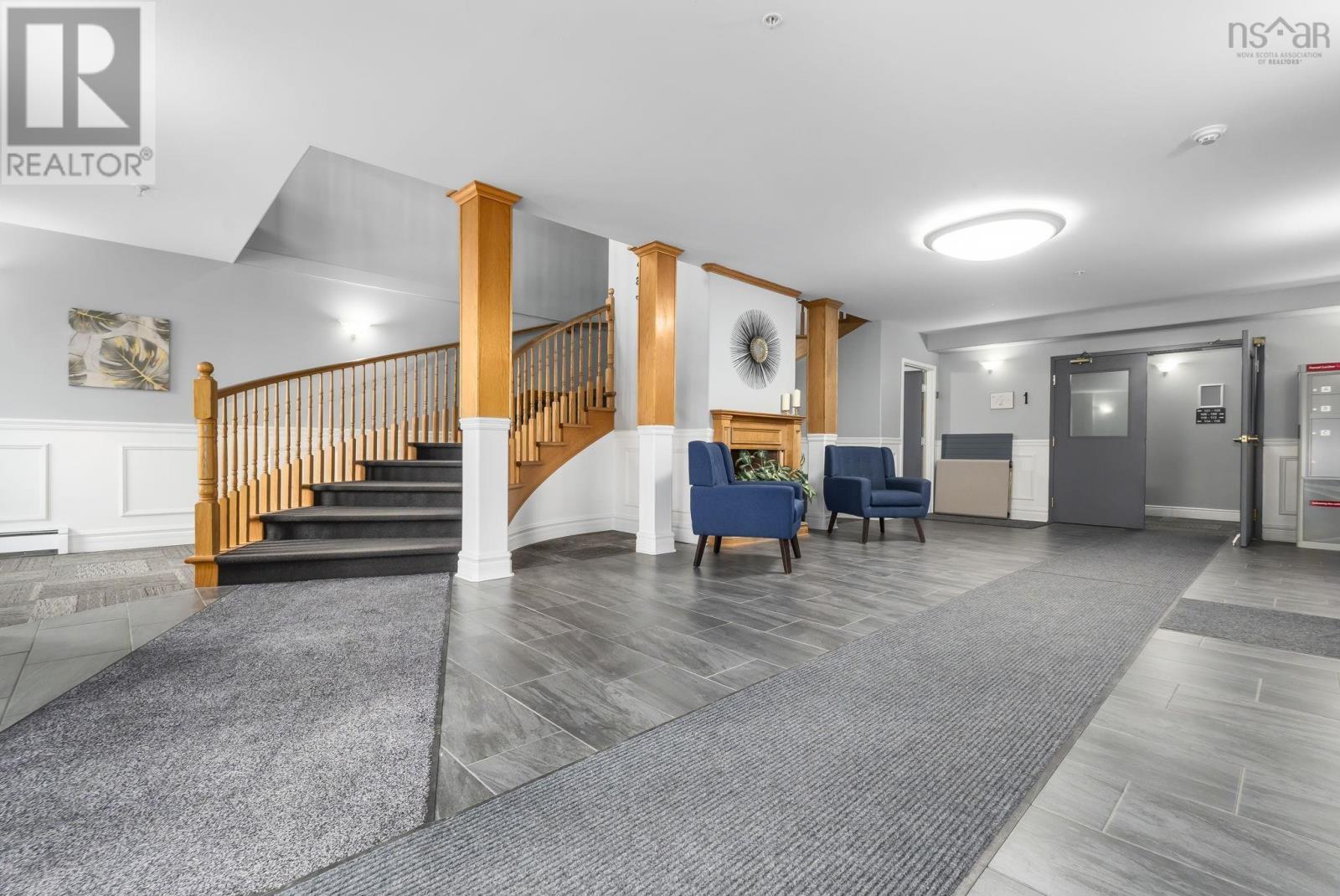 #408 512 Parkland Drive - 1