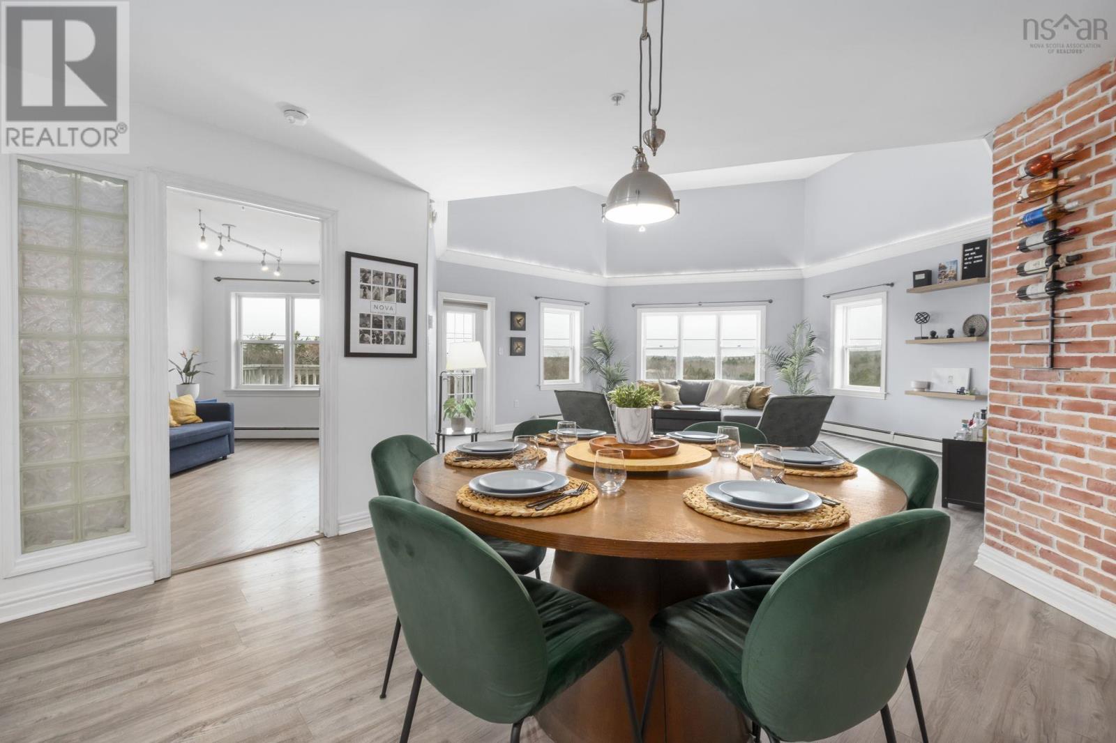 #408 512 Parkland Drive - 18