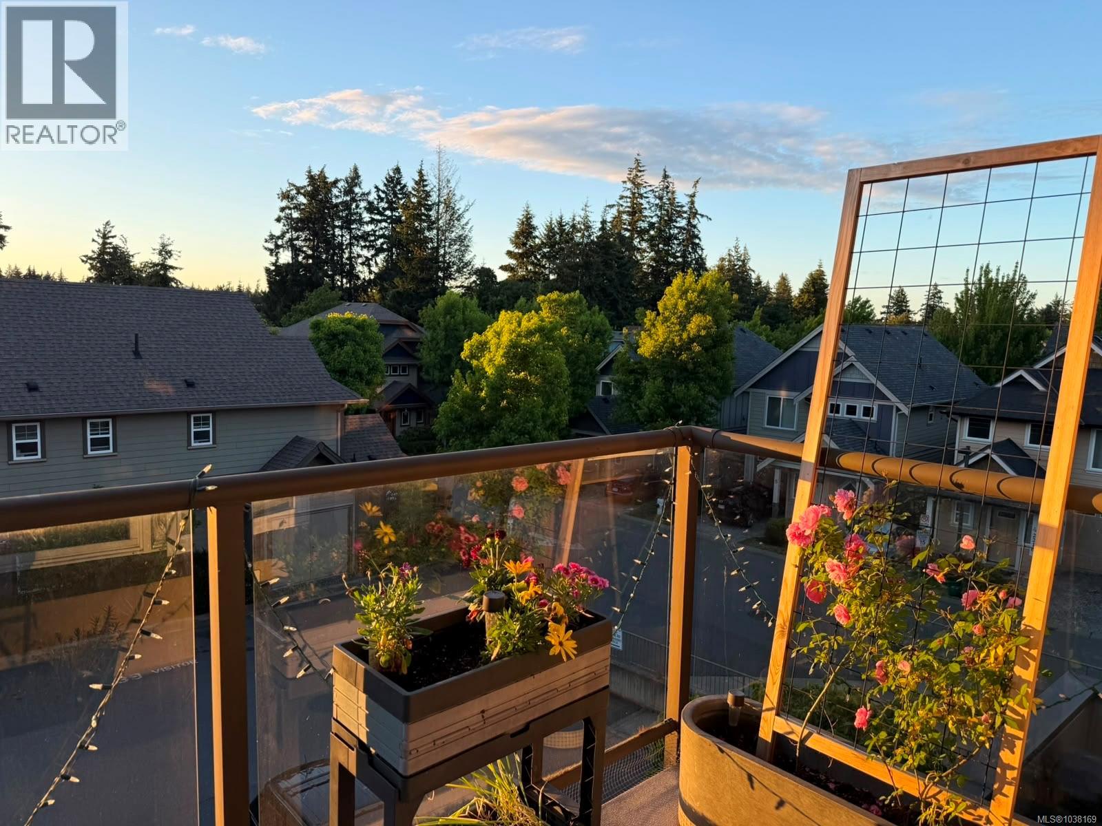 304 2220 Sooke Rd, Colwood