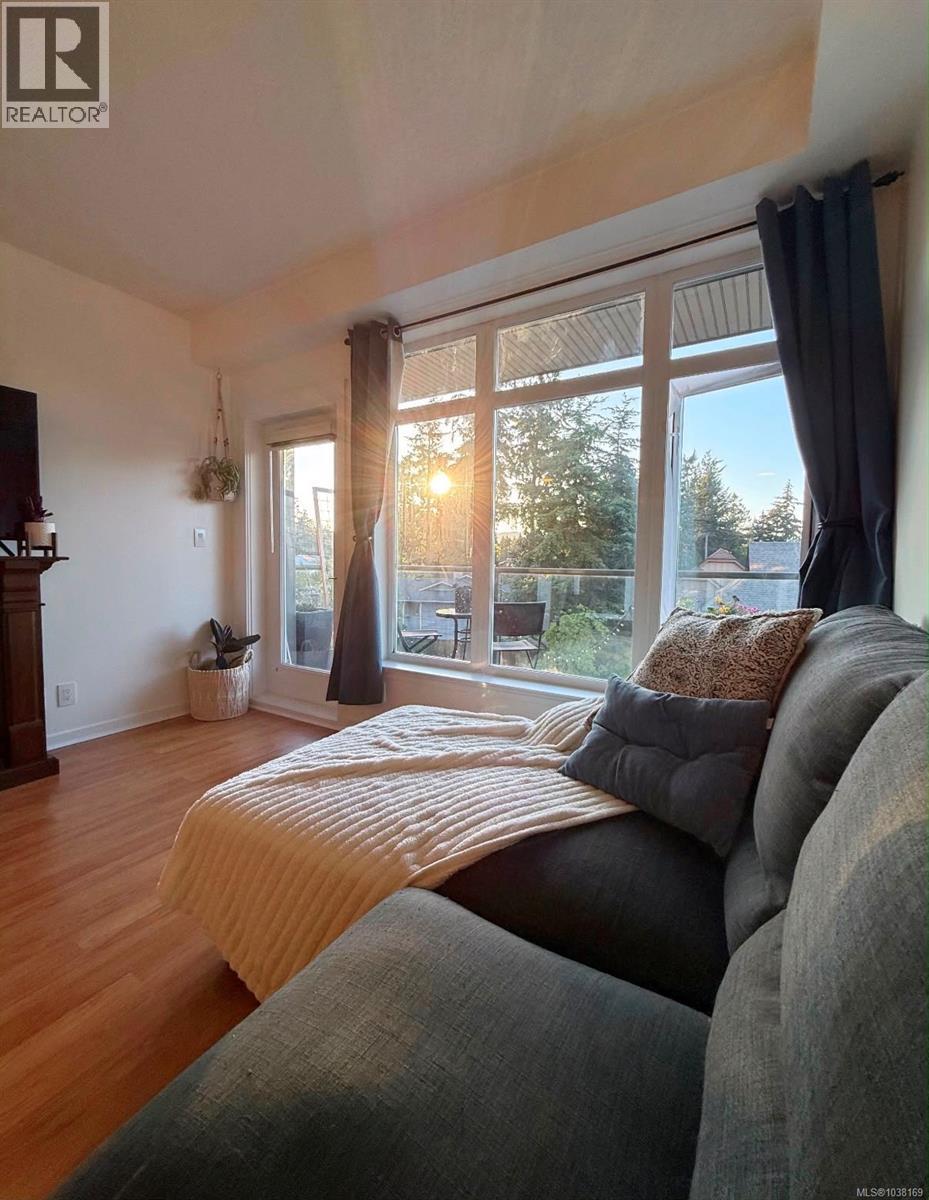 304 2220 Sooke Rd, Colwood