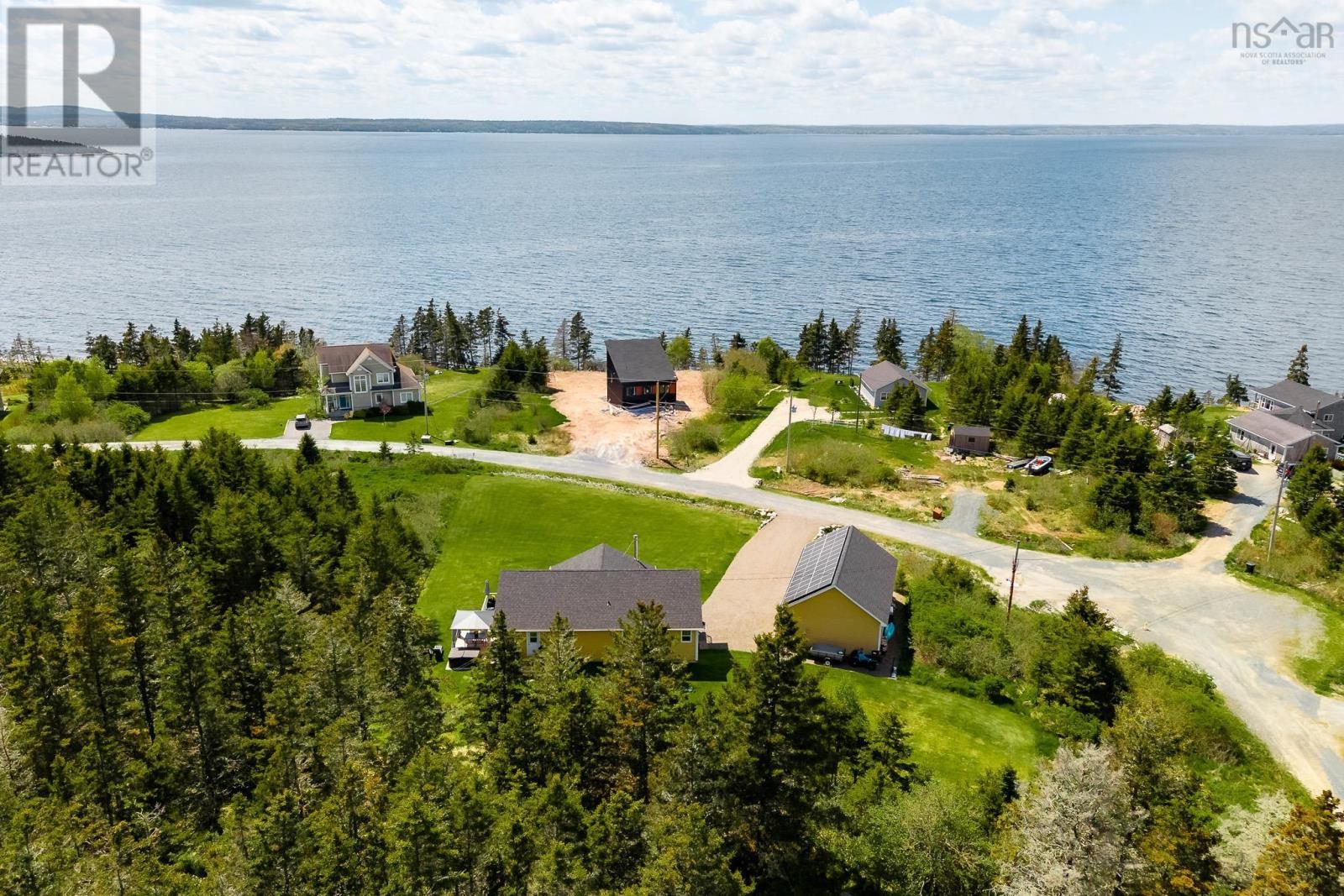 45 Amys Drive - 48